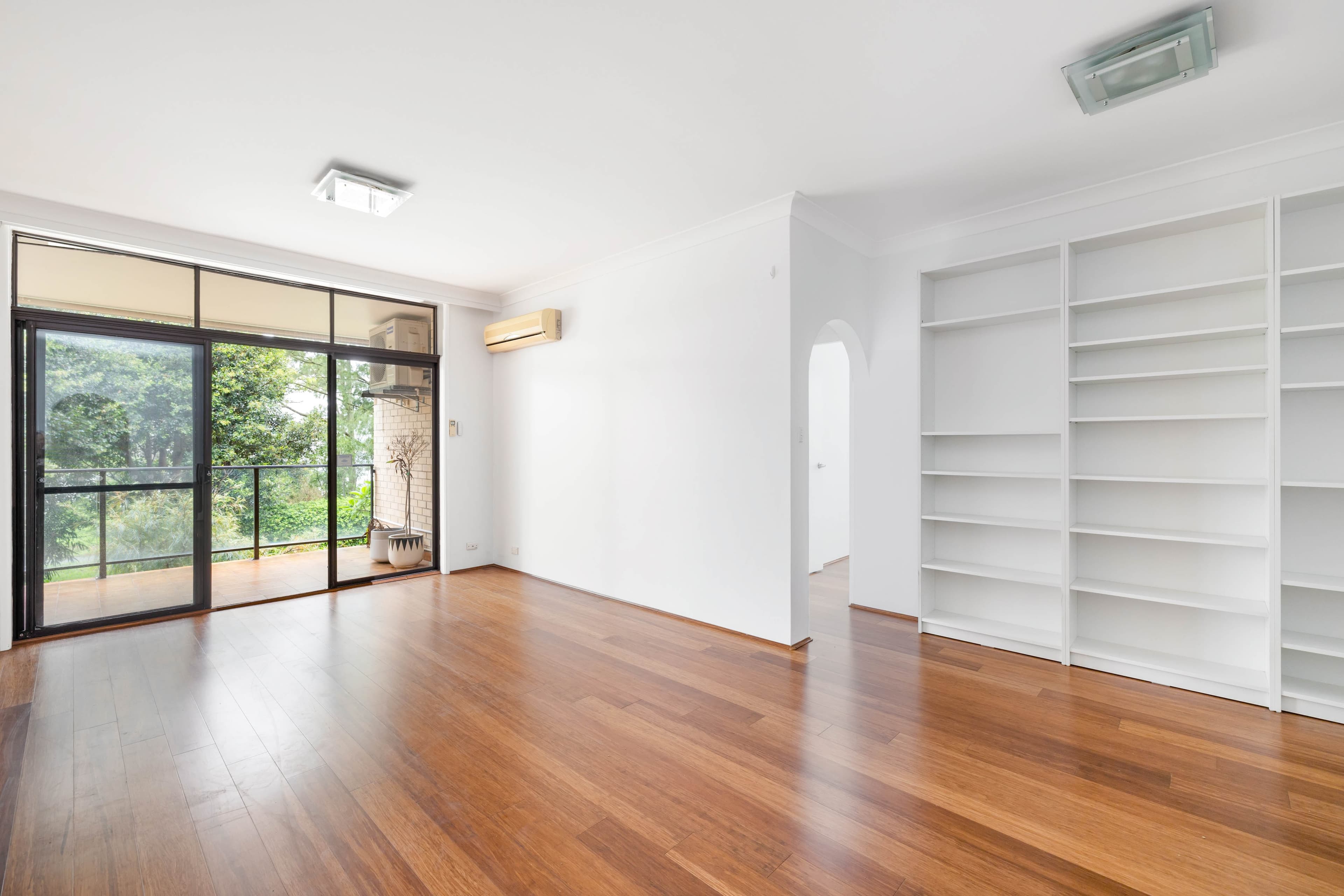 1/26 Cook Street, Glebe - Thumbnail 2