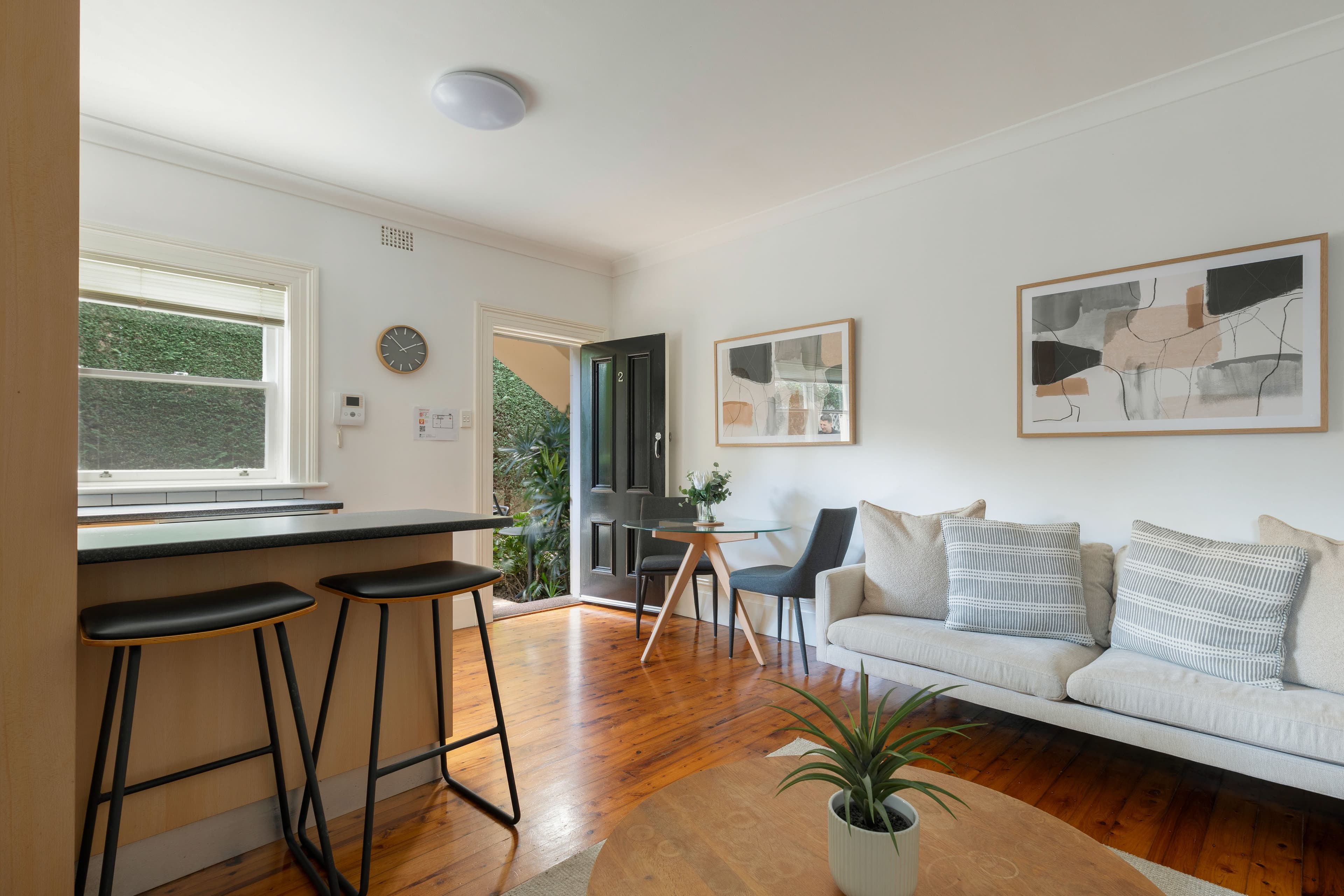 2/32 Albert Street, Petersham - Thumbnail 2
