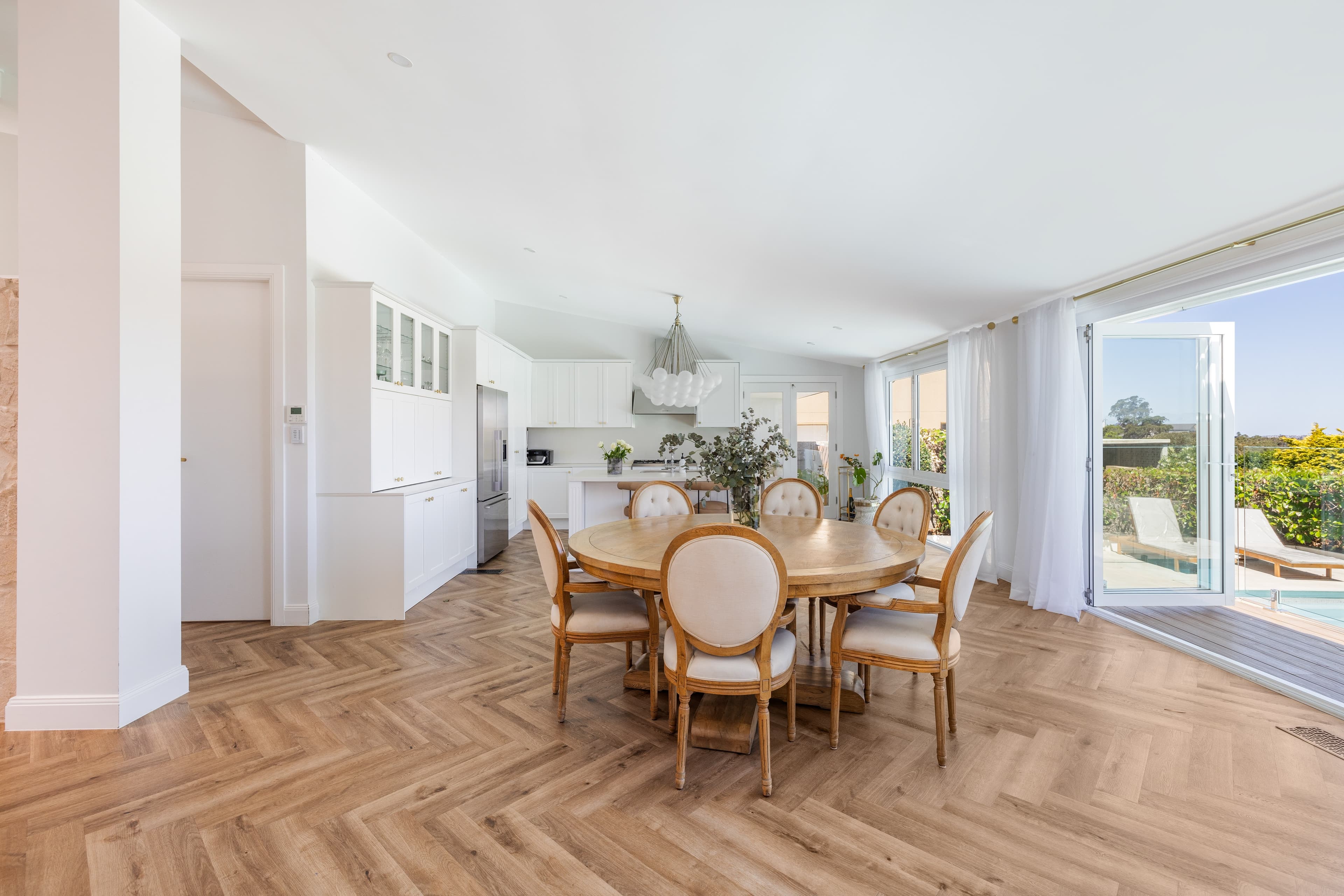 84 Neerim Road, Castle Cove - Thumbnail 6