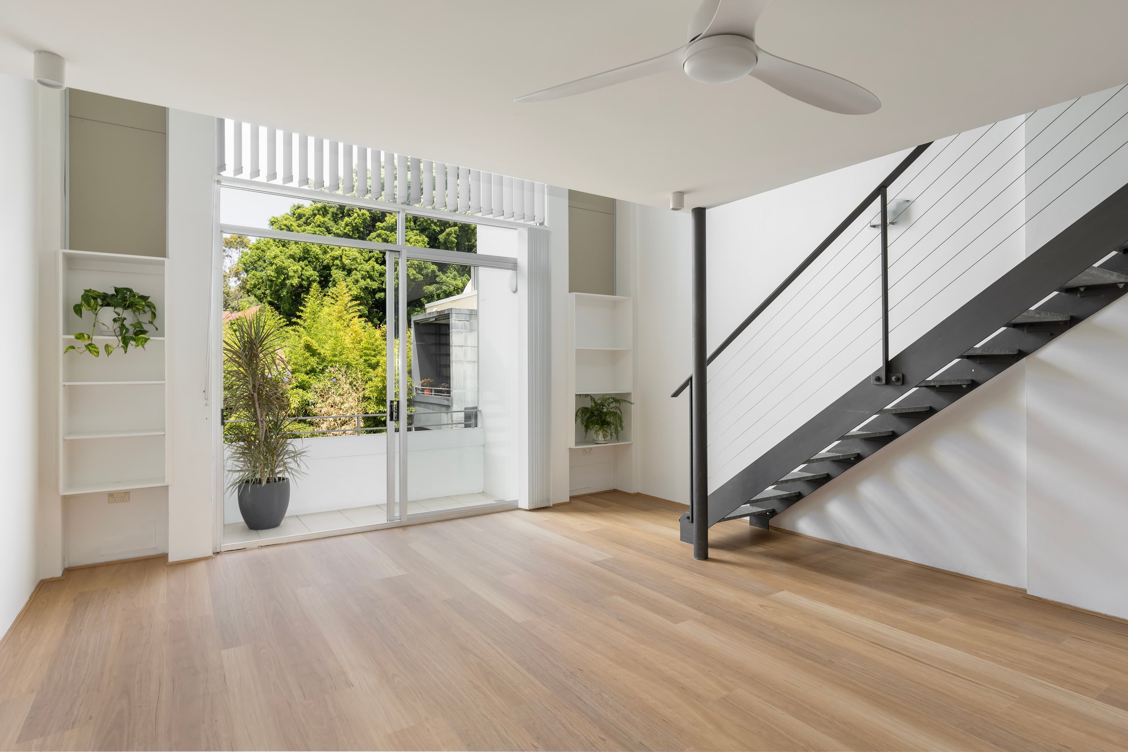 15/8 Brumby Street, Surry Hills - Image 1