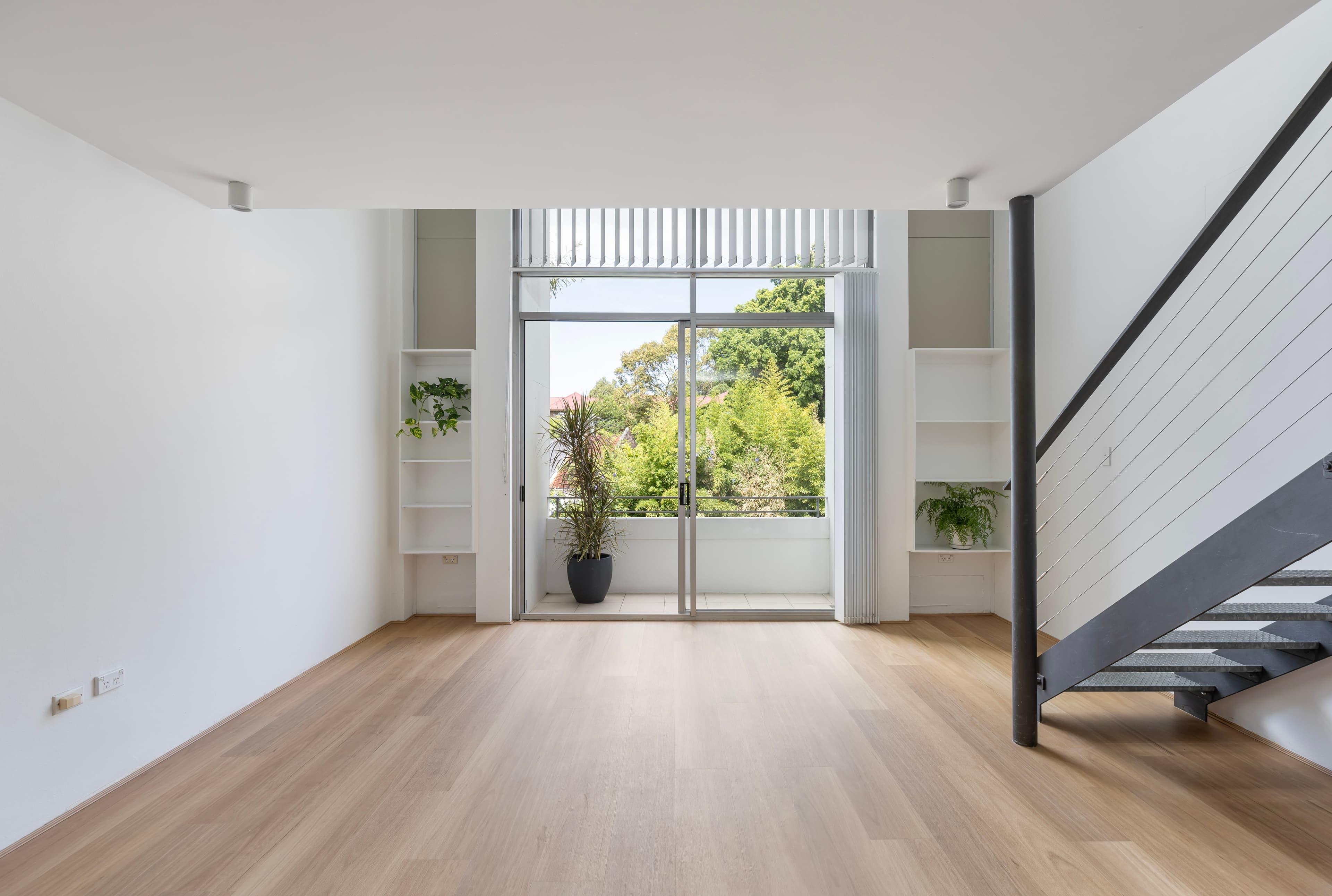 15/8 Brumby Street, Surry Hills - Thumbnail 2