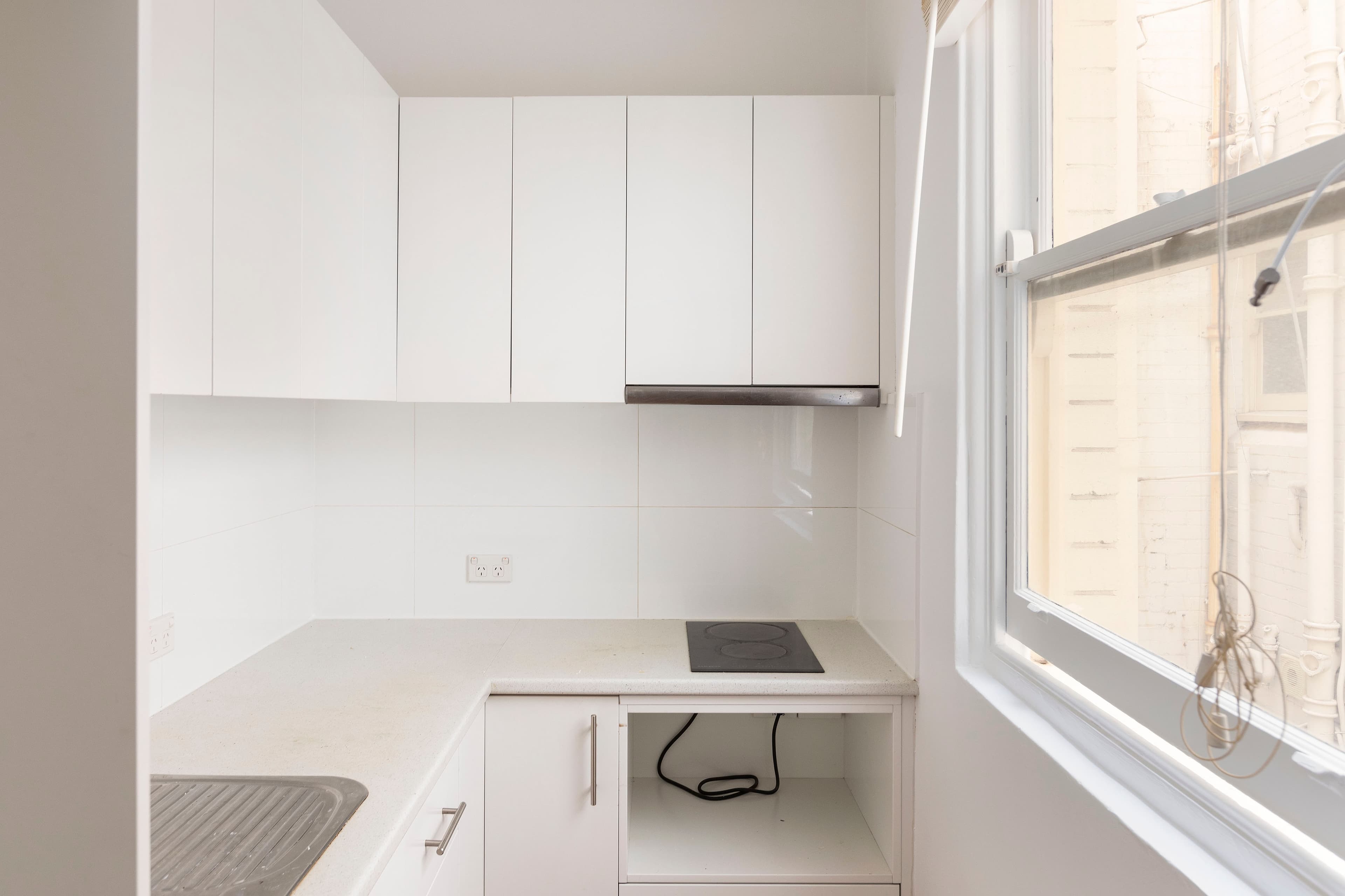 18/11 Ward Avenue, Potts Point - Thumbnail 3