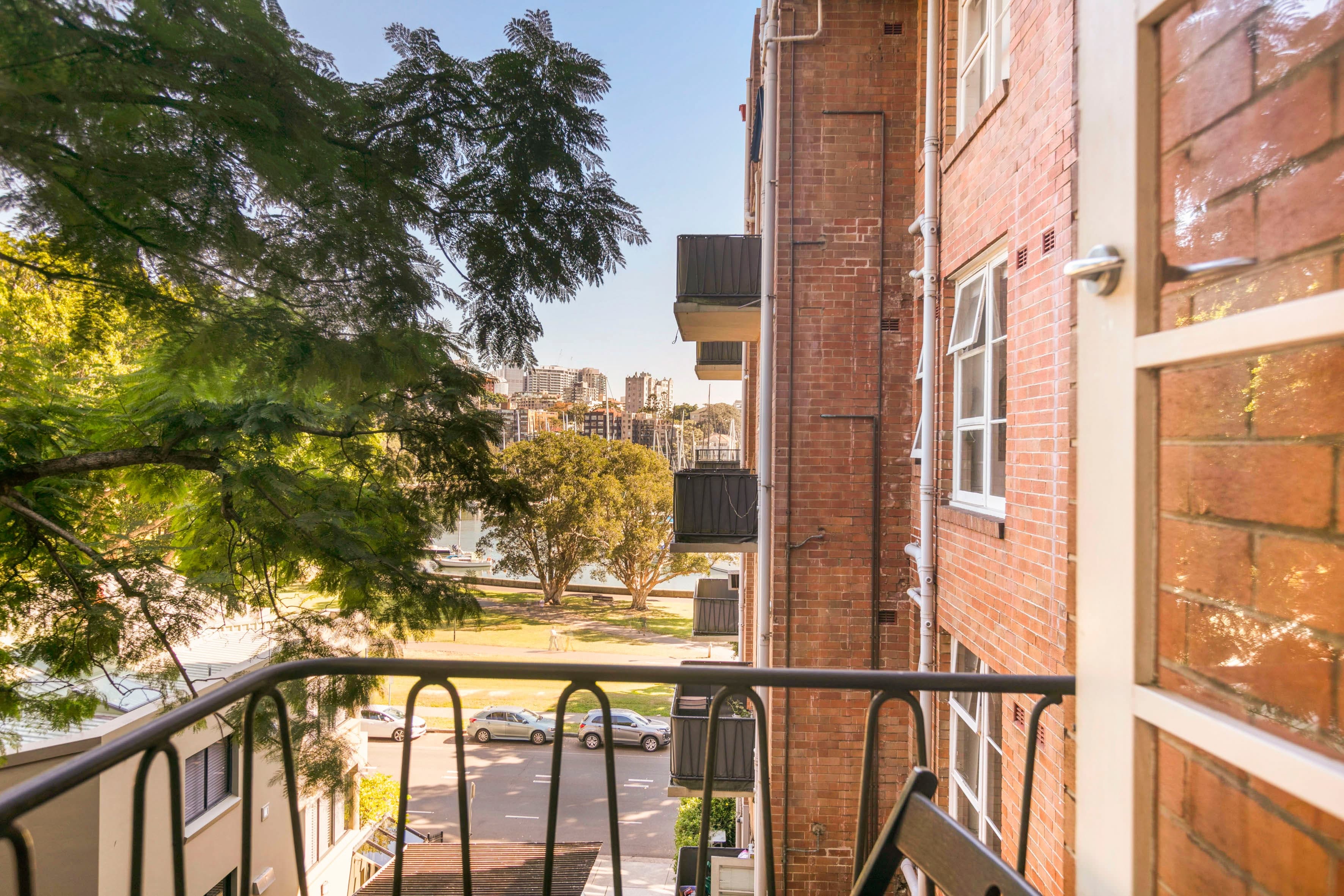 36/22 New Beach Road, Darling Point - Thumbnail 4