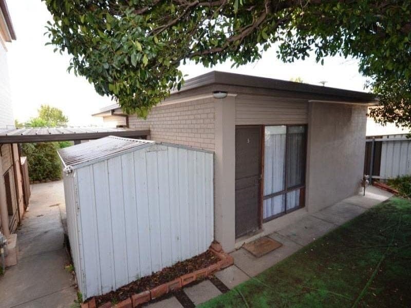 5/34 Eaglehawk Road IRONBARK VIC, Ironbark - Image 1
