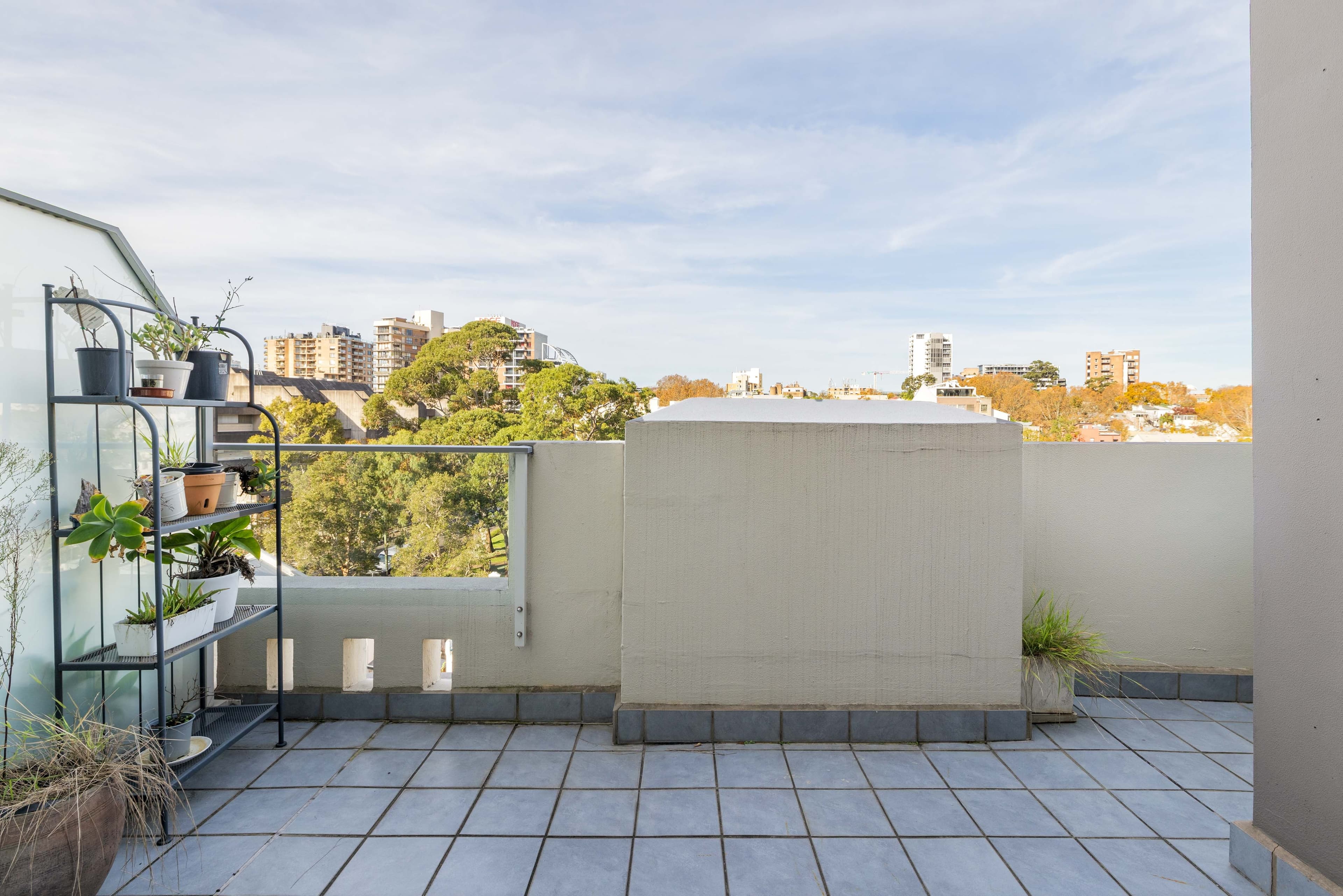 604/105 Campbell Street, Surry Hills - Thumbnail 3