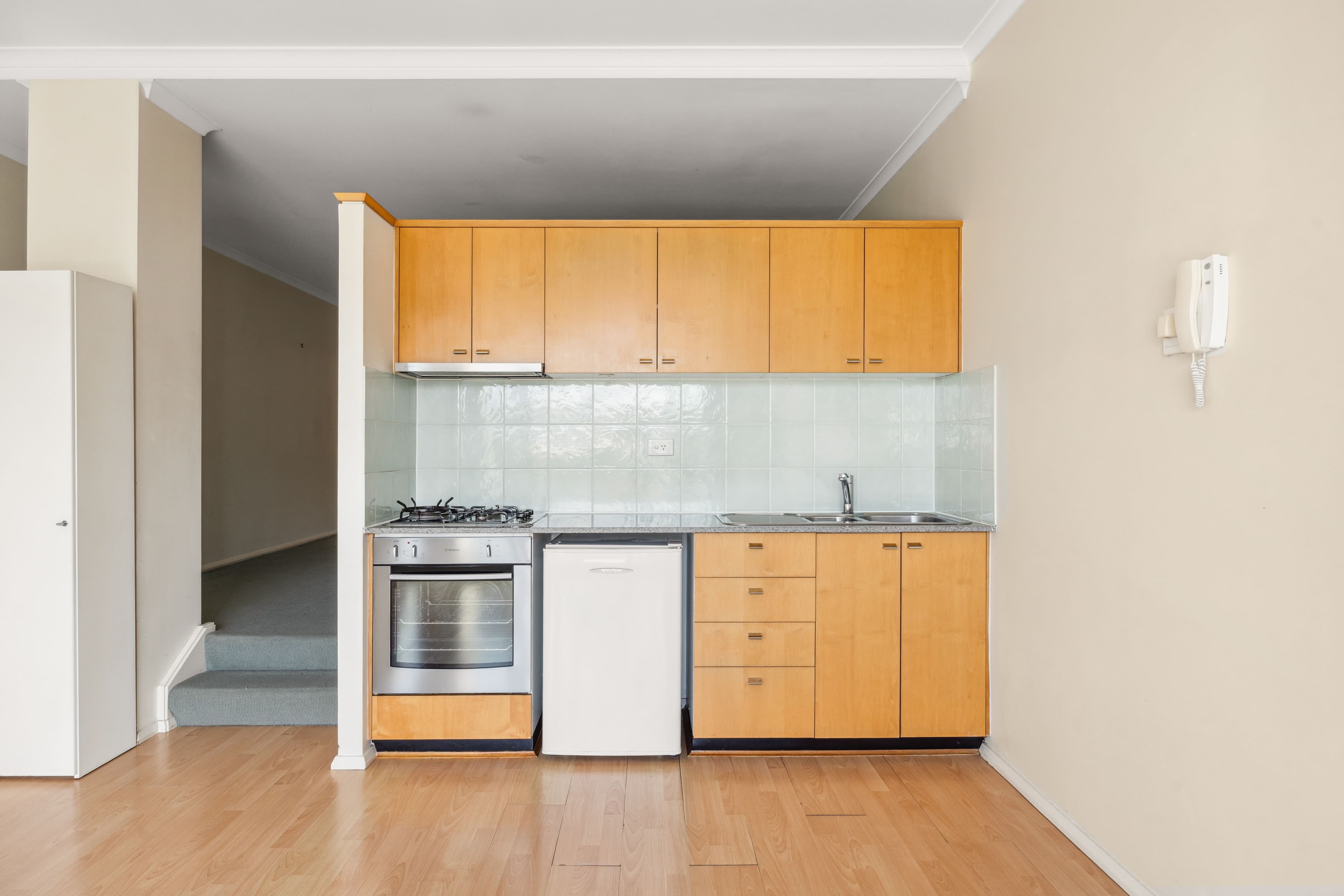 604/105 Campbell Street, Surry Hills - Thumbnail 5