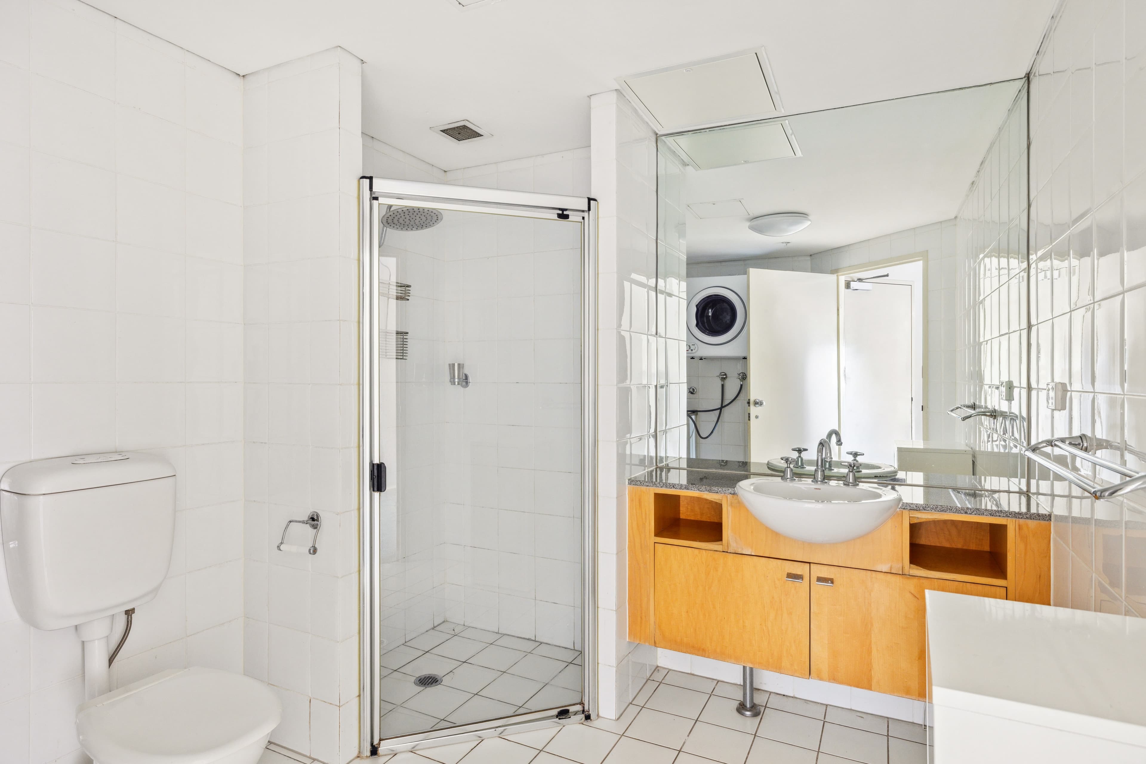 604/105 Campbell Street, Surry Hills - Thumbnail 7