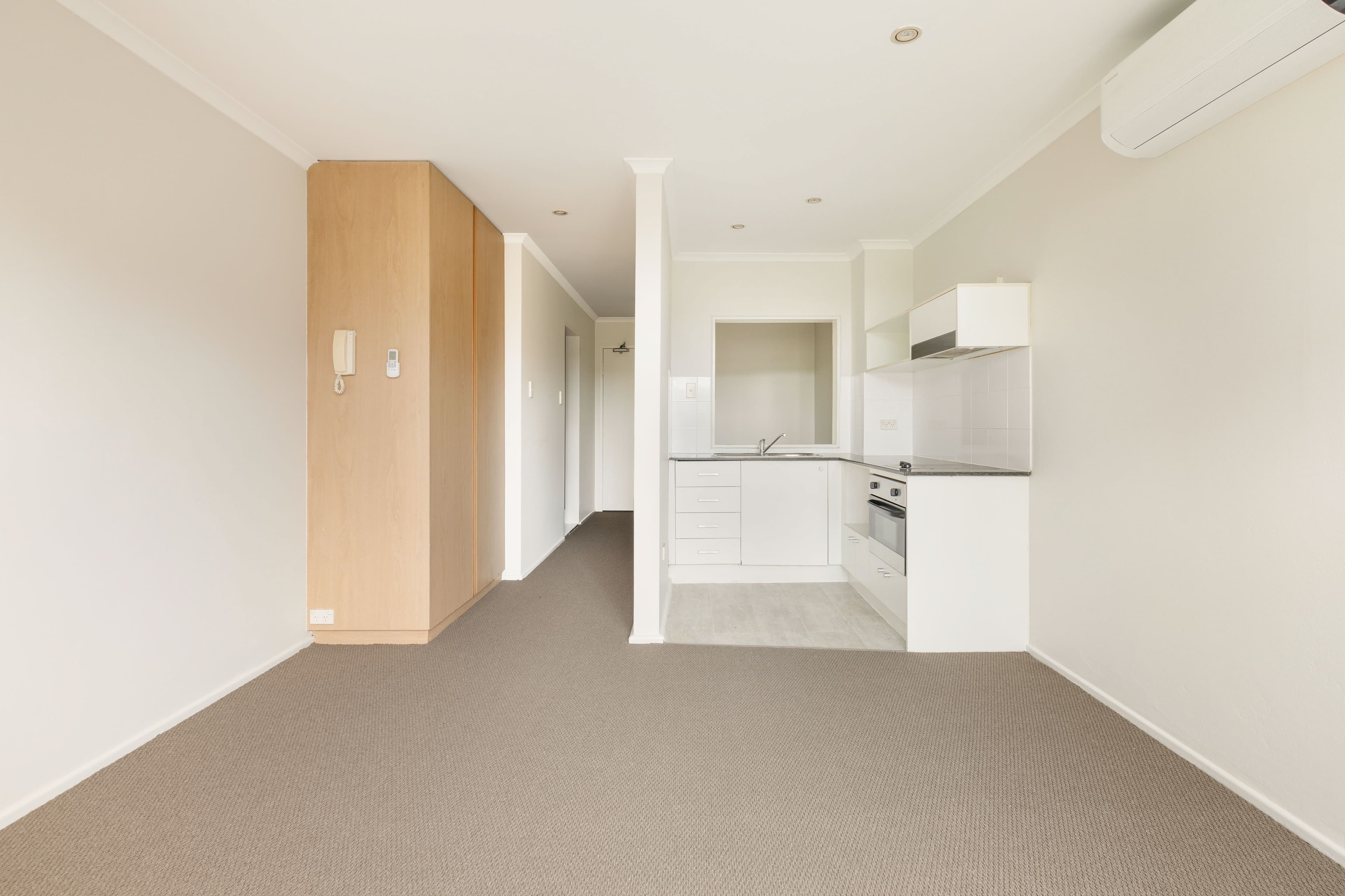 18/35 Alison Road, Kensington - Image 1