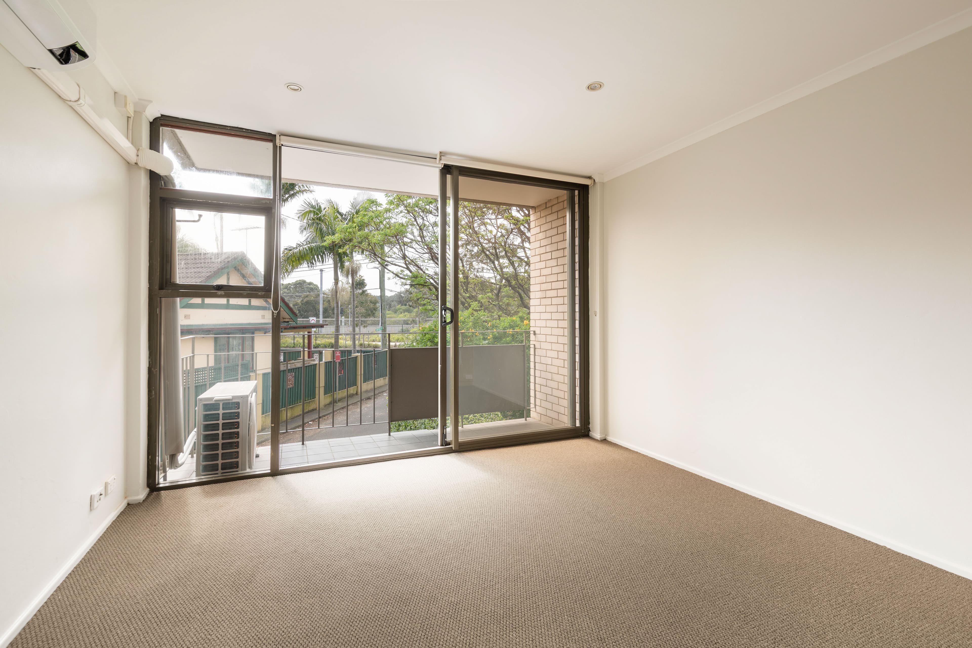 18/35 Alison Road, Kensington - Thumbnail 2