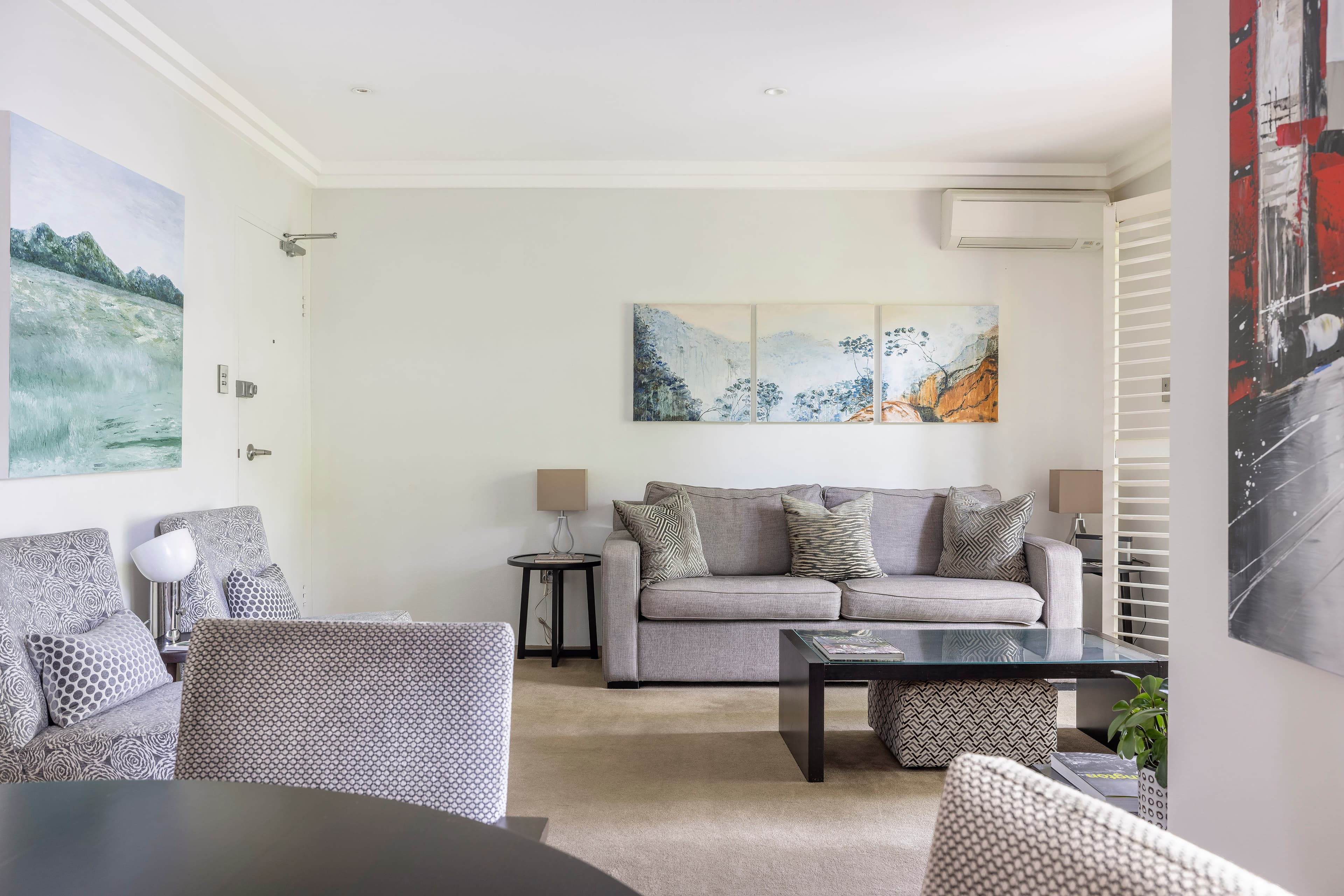 14/87-97 McLachlan Avenue (Entrance via Barcom Ave), Rushcutters Bay - Thumbnail 2