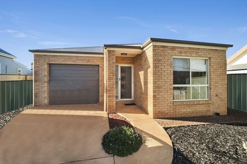 54A Raglan Street WHITE HILLS VIC, White Hills - Image 1