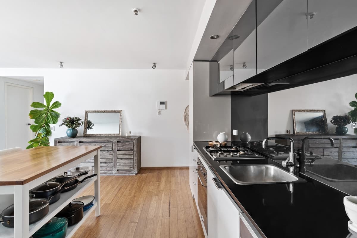 711/425-429 Bourke Street, Surry Hills - Thumbnail 3