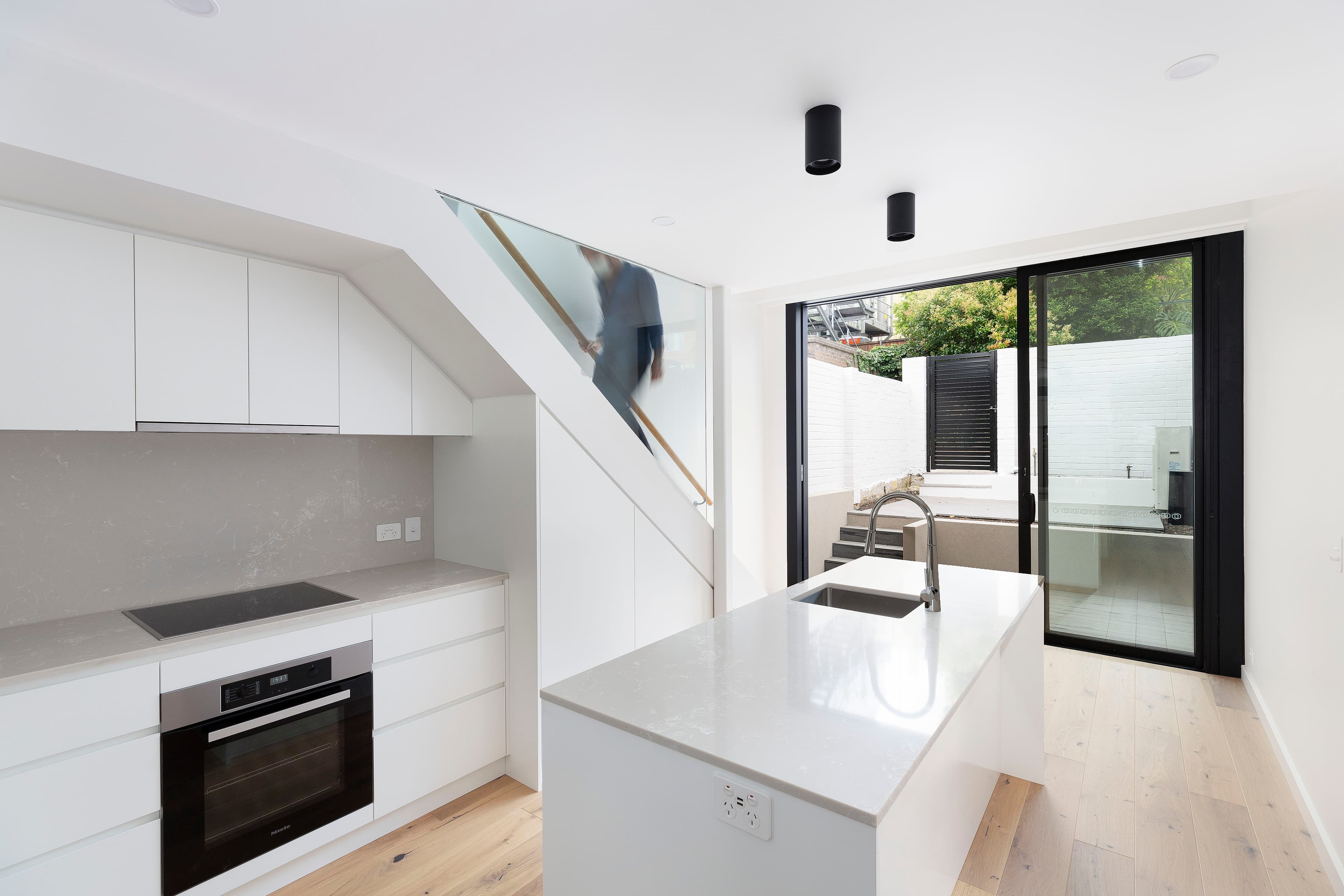 31 Junction Street, Glebe - Image 1