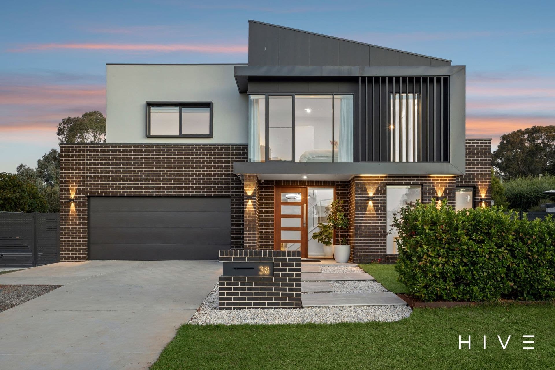 38 Gledden Street, Chifley, Chifley - Image 1