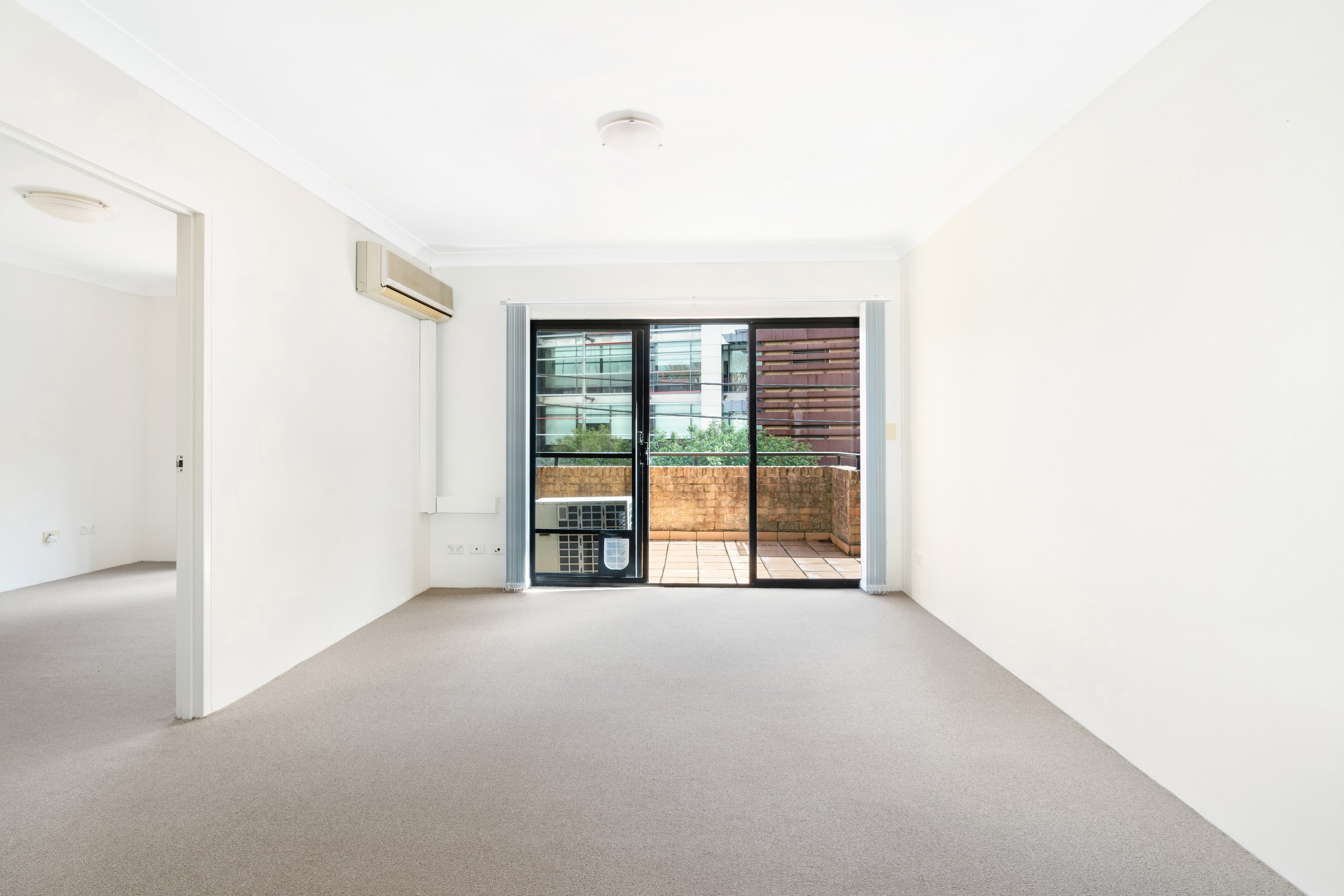 28/11-17 Wyndham Street, Alexandria - Thumbnail 3
