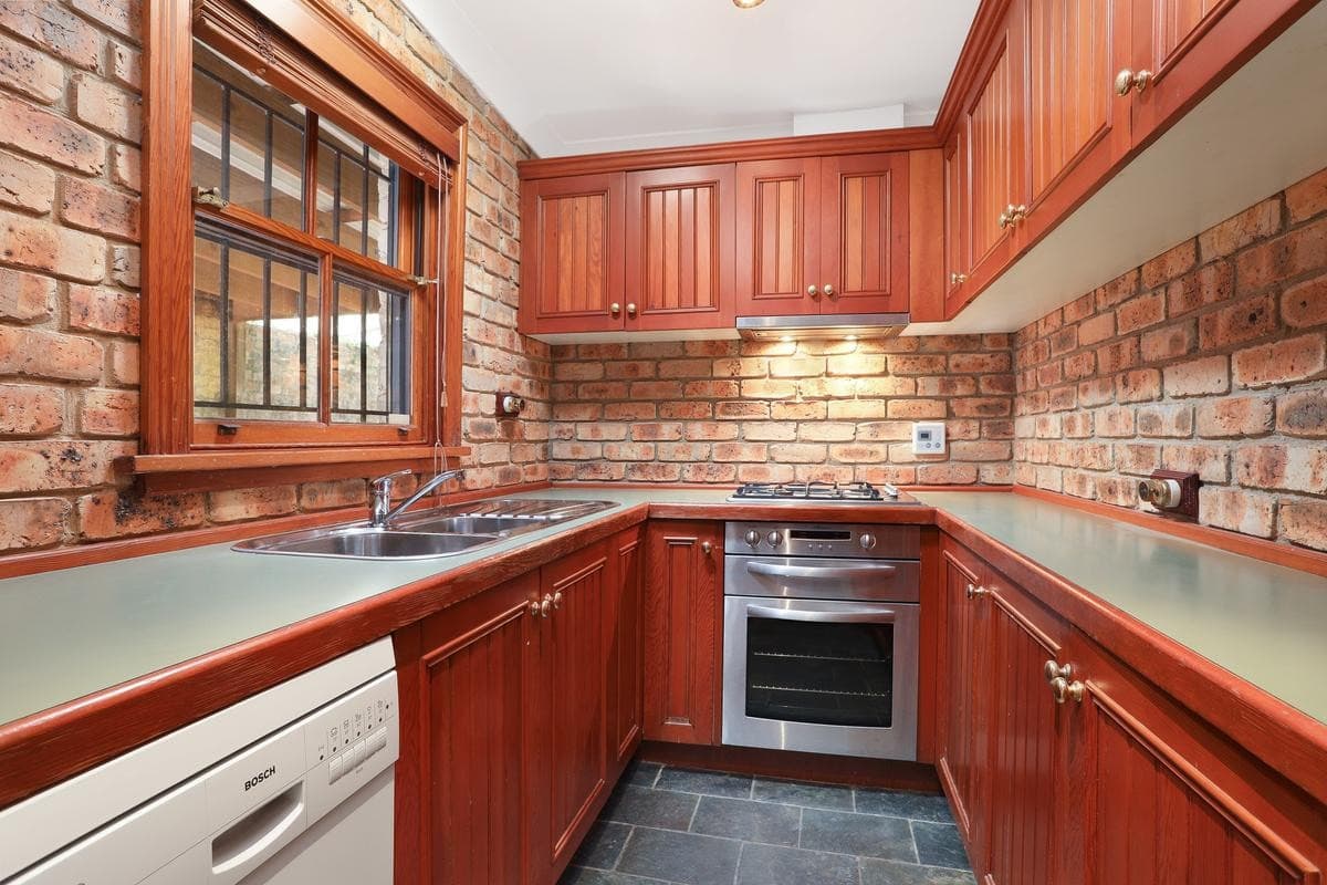 121 Station Street, Petersham - Thumbnail 3