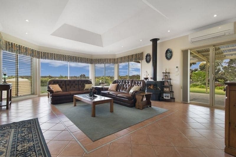 18 Kathleen Terrace MAIDEN GULLY VIC, Maiden Gully - Thumbnail 2