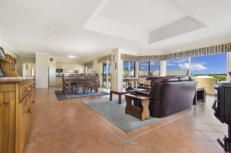 18 Kathleen Terrace MAIDEN GULLY VIC, Maiden Gully - Thumbnail 6