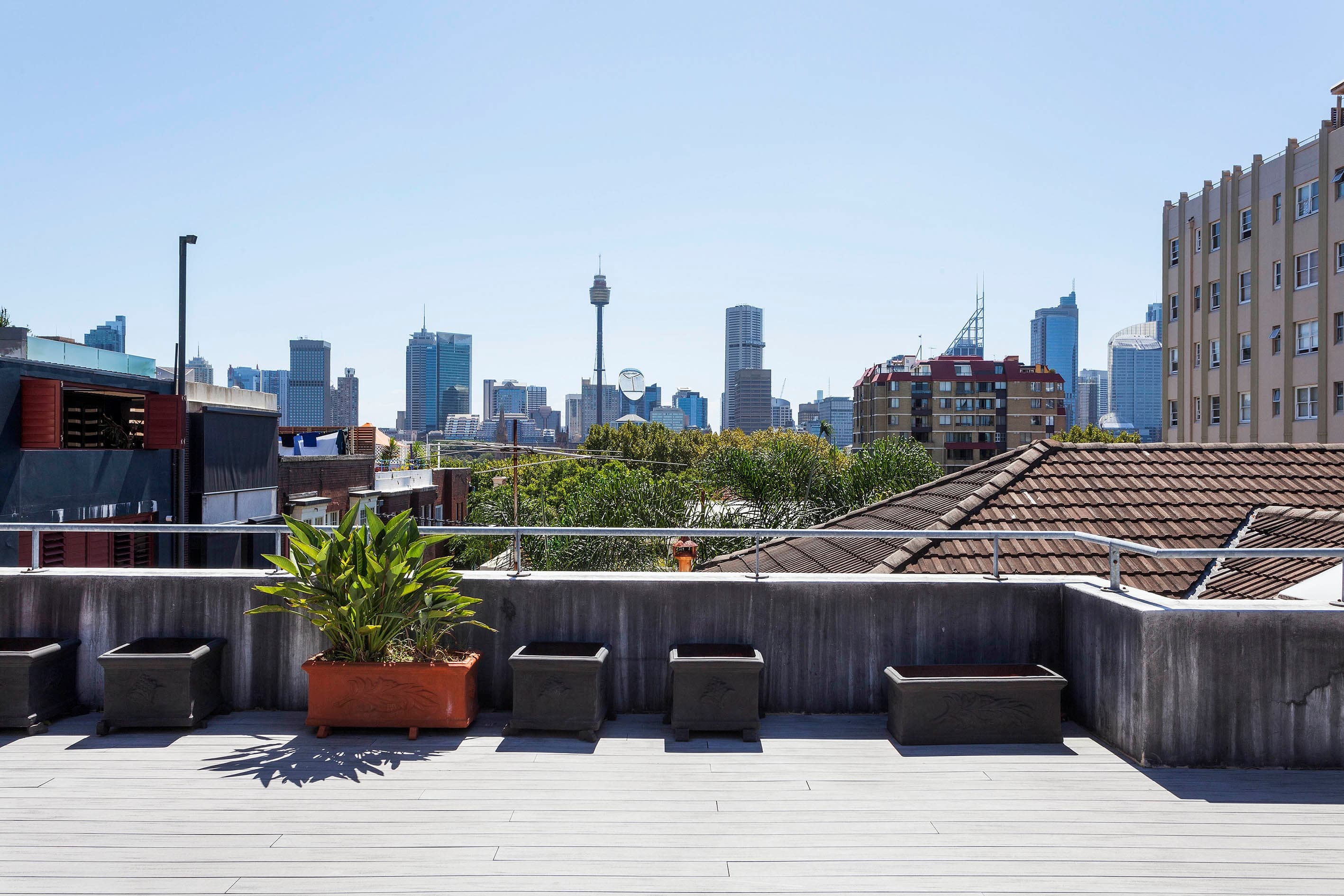 18/25 Hughes Street, Potts Point - Image 1