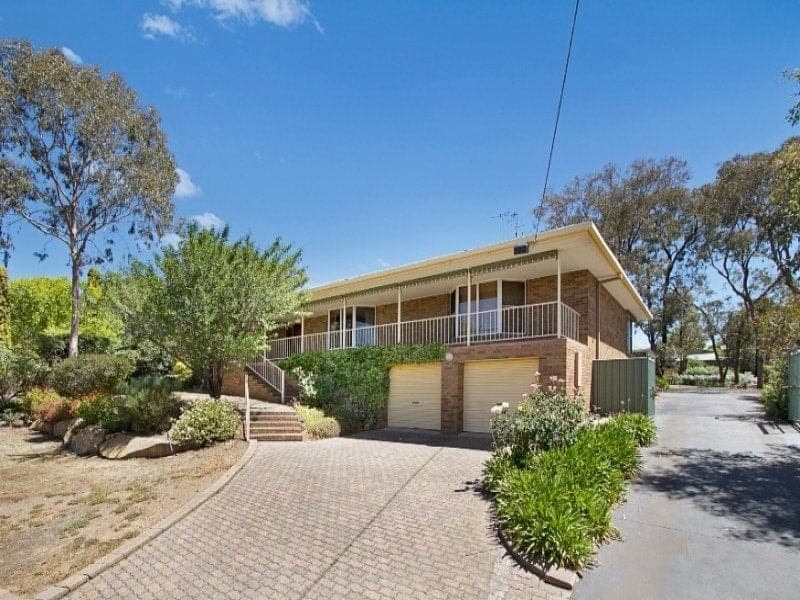 24 Maxwell Crescent STRATHDALE VIC, Strathdale - Image 1