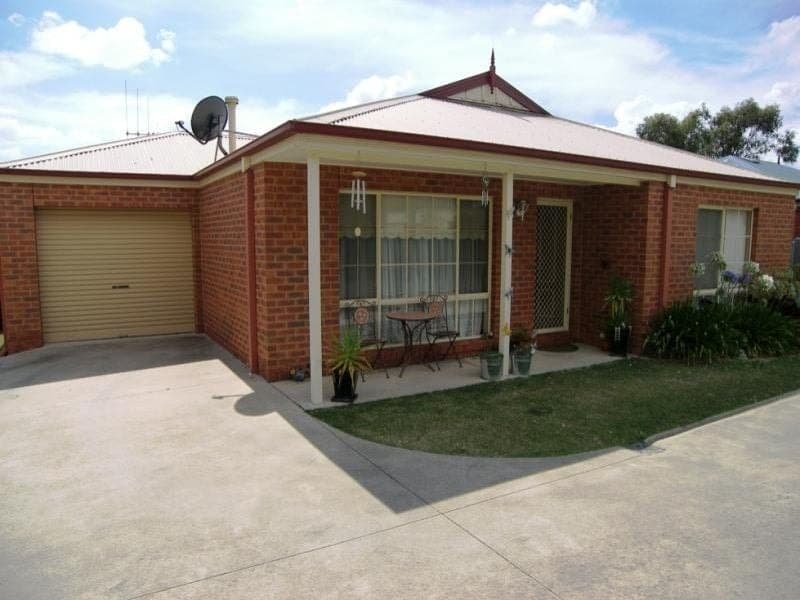 2/42 Hope Street KANGAROO FLAT VIC, Kangaroo Flat - Image 1