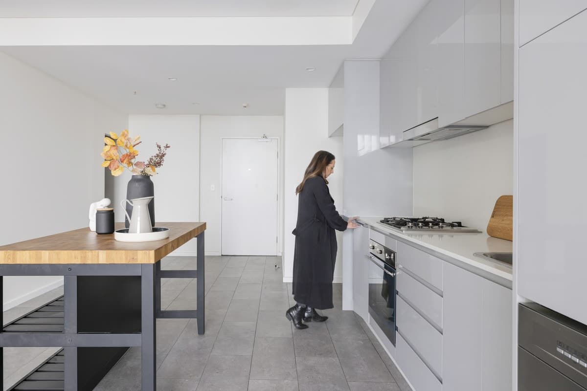 110/581 Gardeners Road, Mascot - Image 1