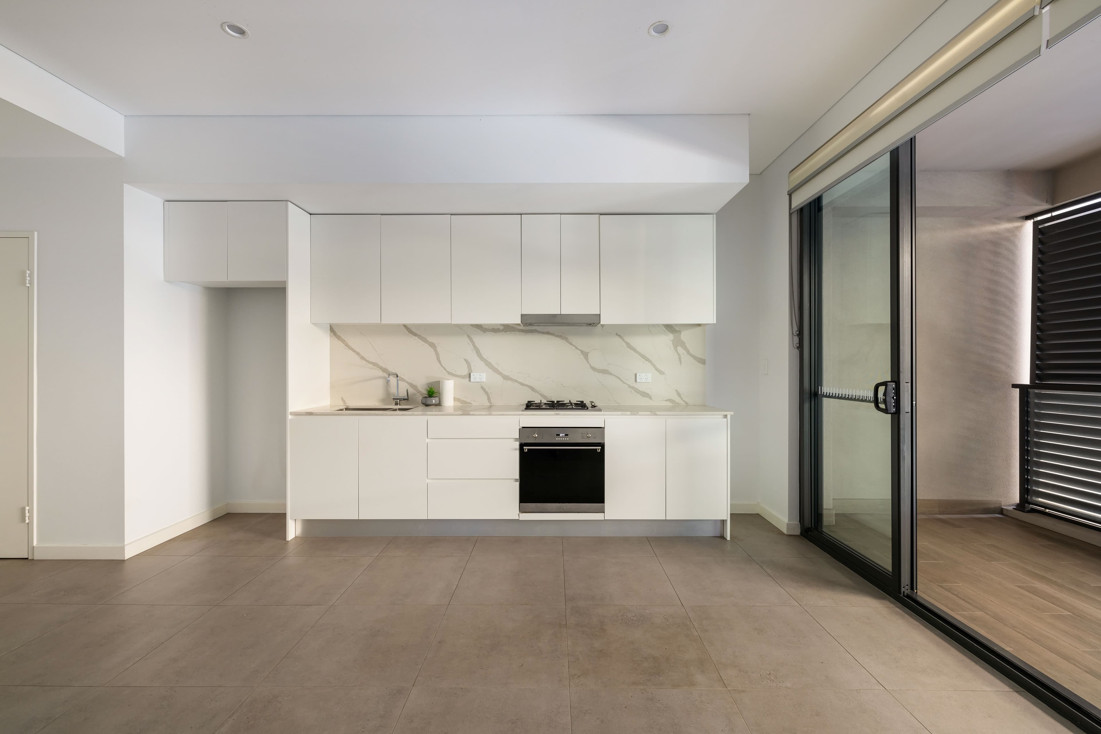 7/164 Cathedral Street, Woolloomooloo - Image 1