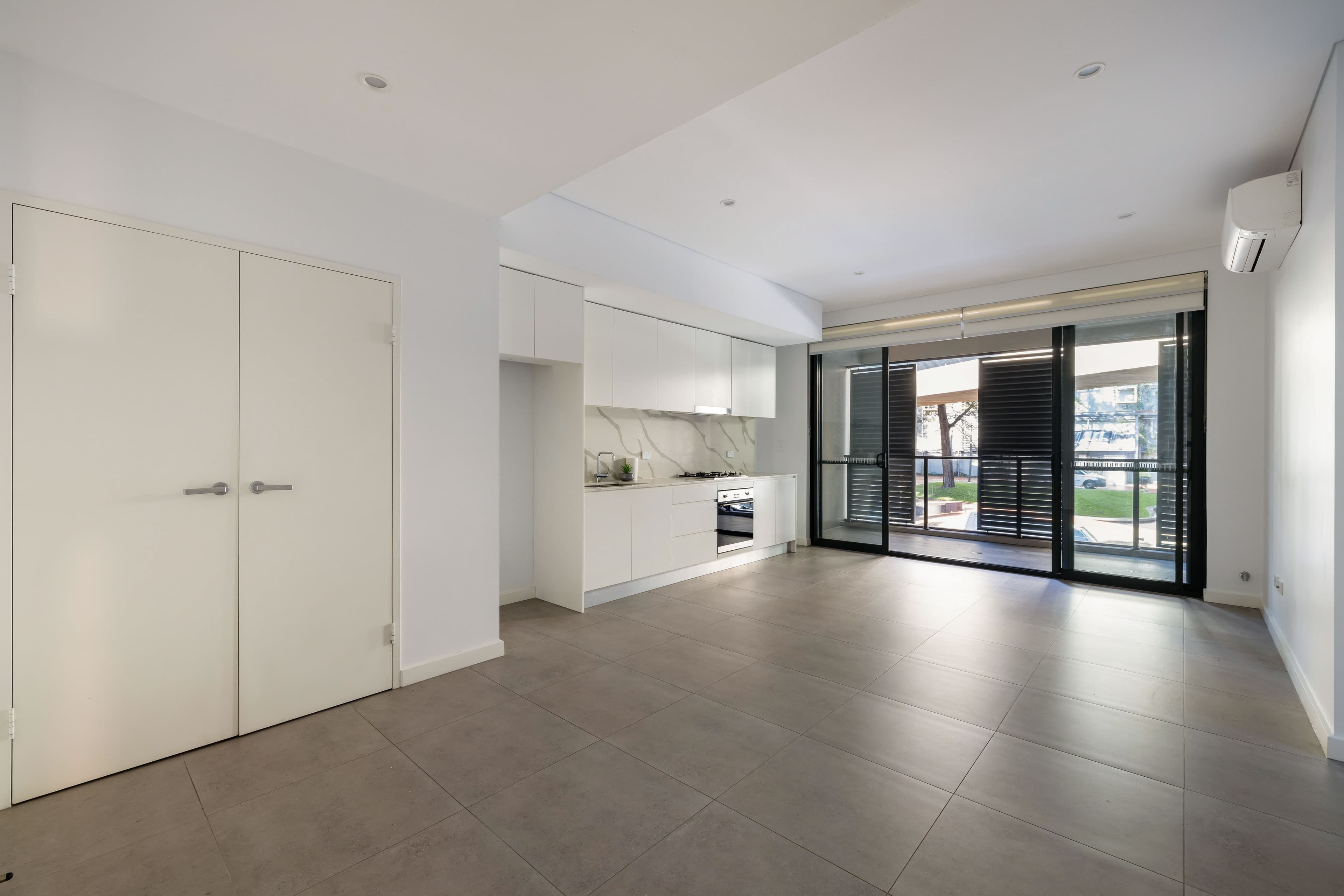7/164 Cathedral Street, Woolloomooloo - Thumbnail 5
