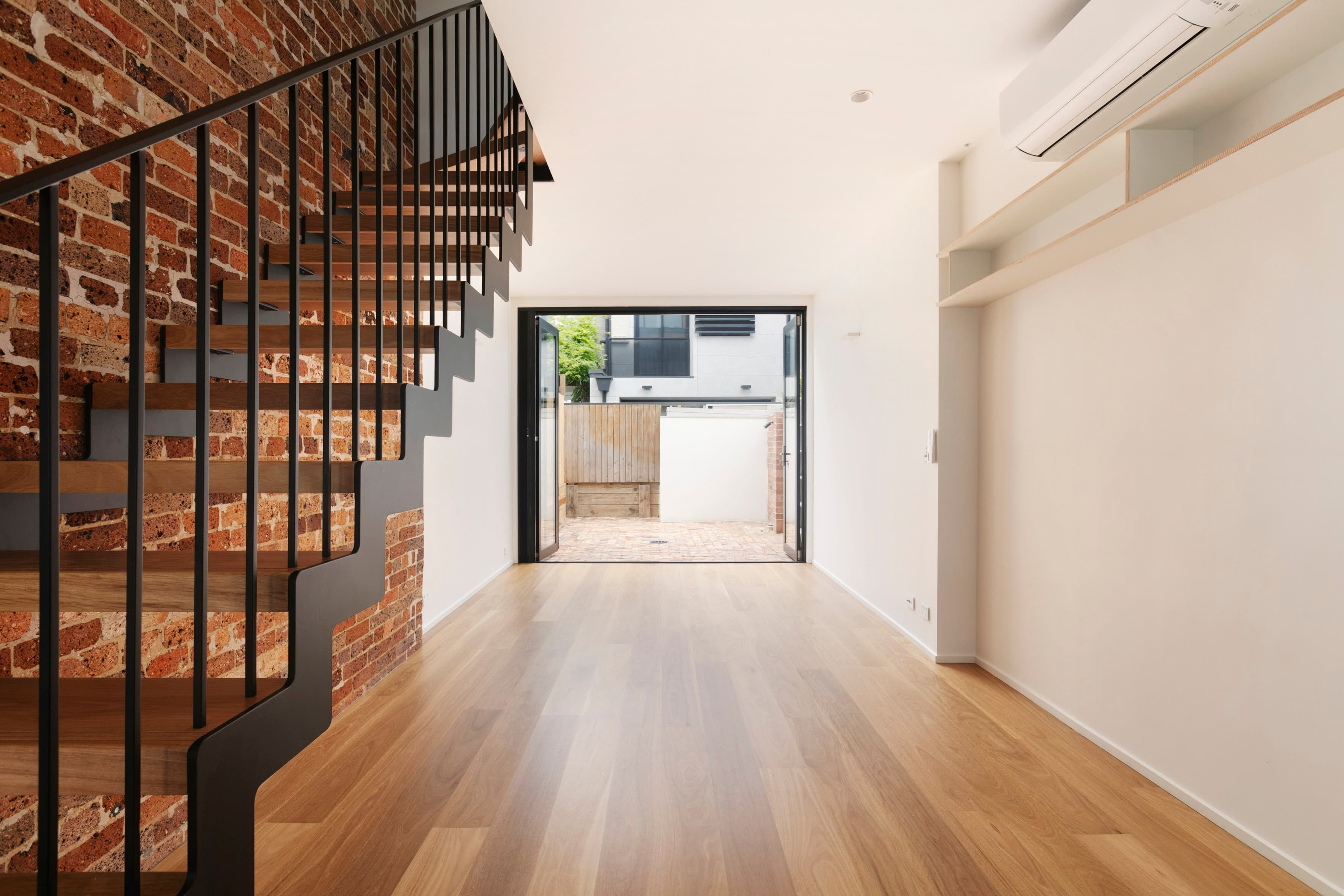 3 Little Selwyn Street, Paddington - Thumbnail 2