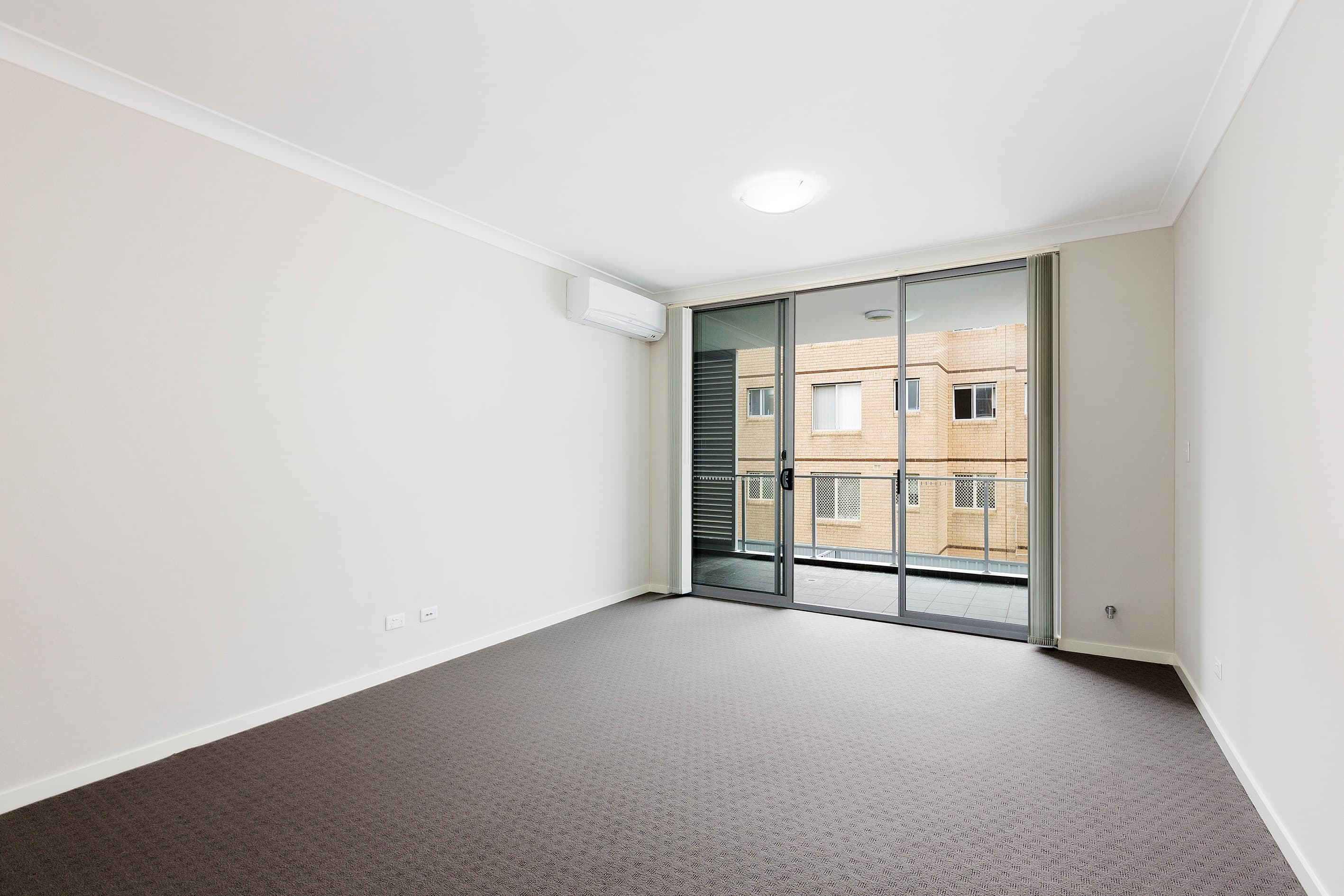 19/12-16 Terrace Road, Dulwich Hill - Image 1