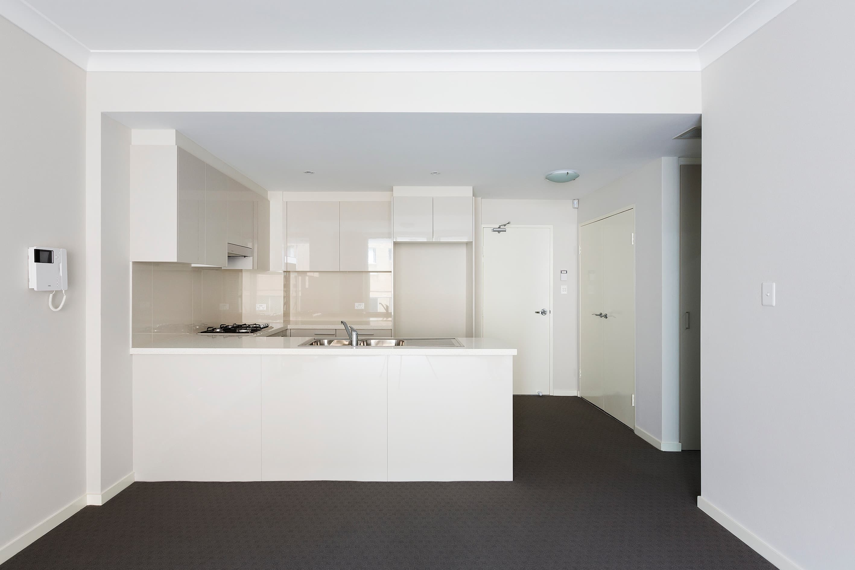 19/12-16 Terrace Road, Dulwich Hill - Thumbnail 2