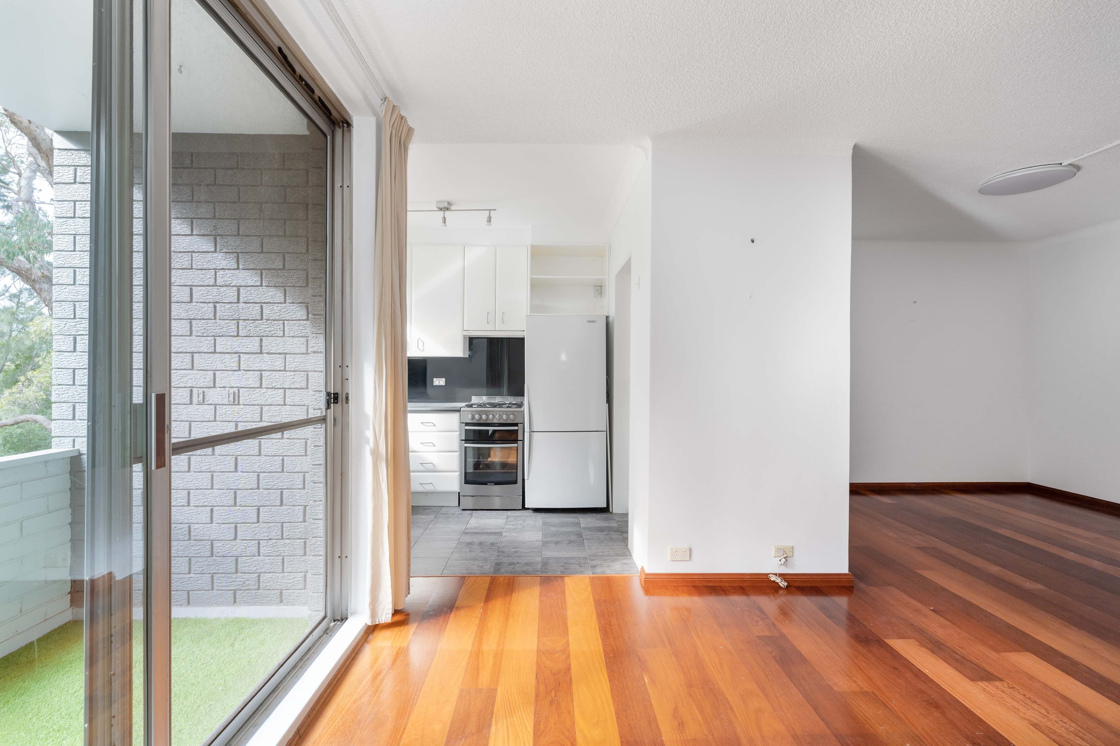 15/10 Leichhardt Street, Glebe - Thumbnail 3
