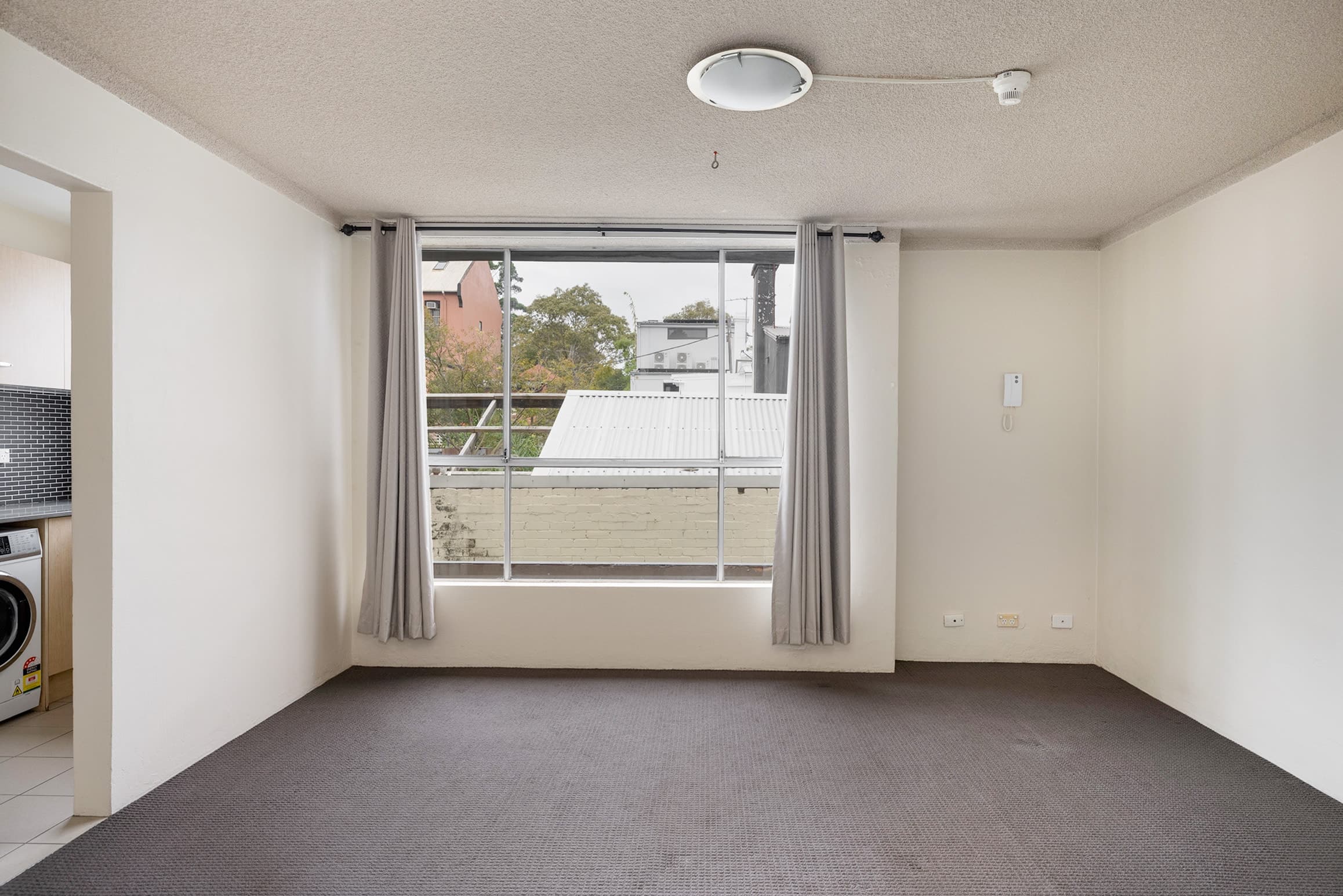 8/12-16 Chelsea Street, Redfern - Image 1