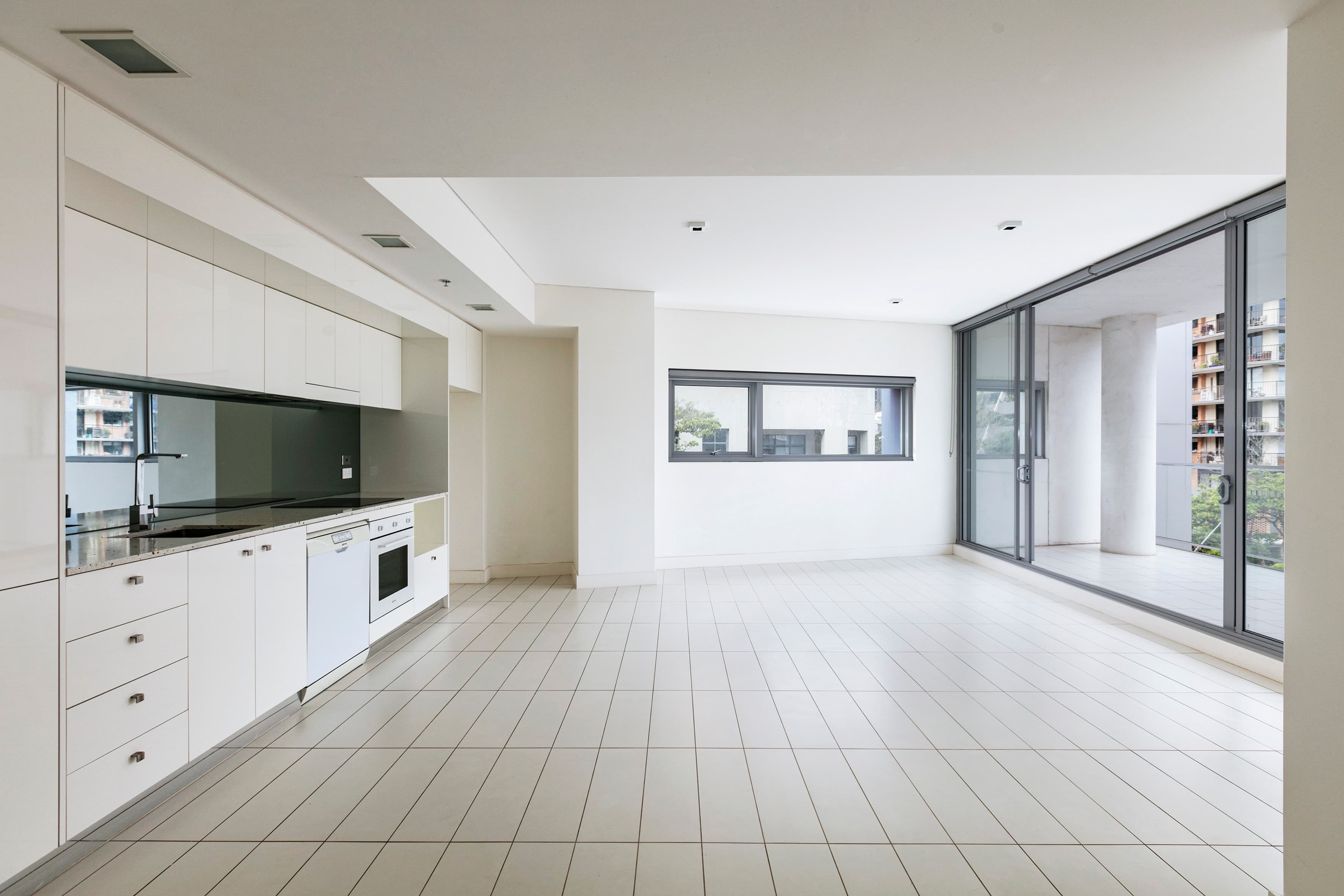 25/200-218 Goulburn Street, Surry Hills - Thumbnail 2