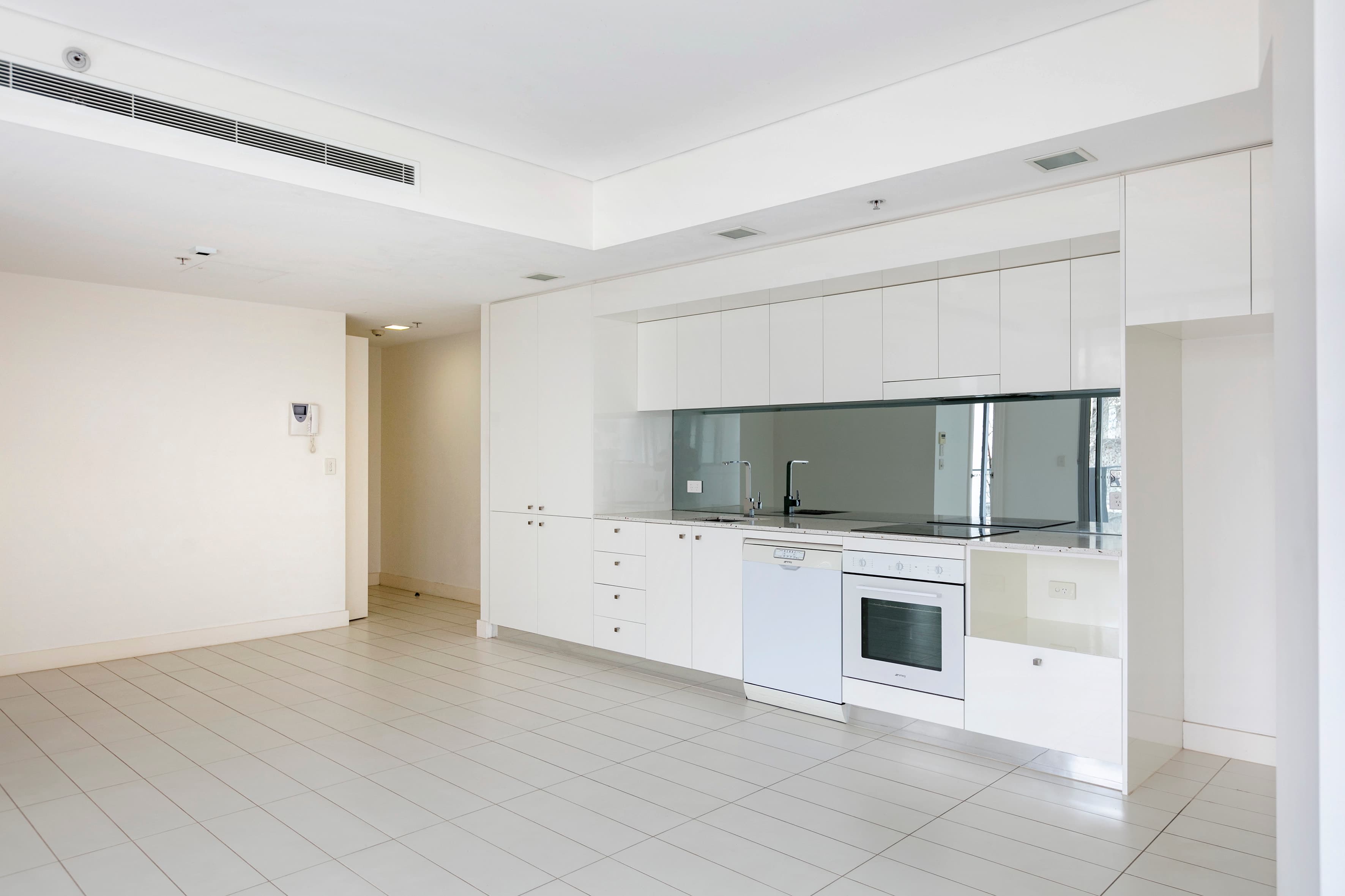 25/200-218 Goulburn Street, Surry Hills - Thumbnail 3