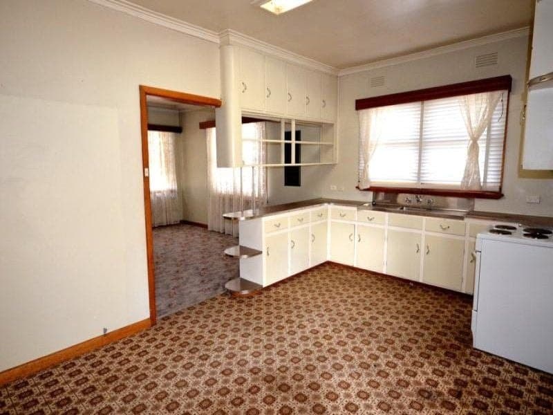 48 Strickland Street ASCOT VIC, Ascot - Image 1