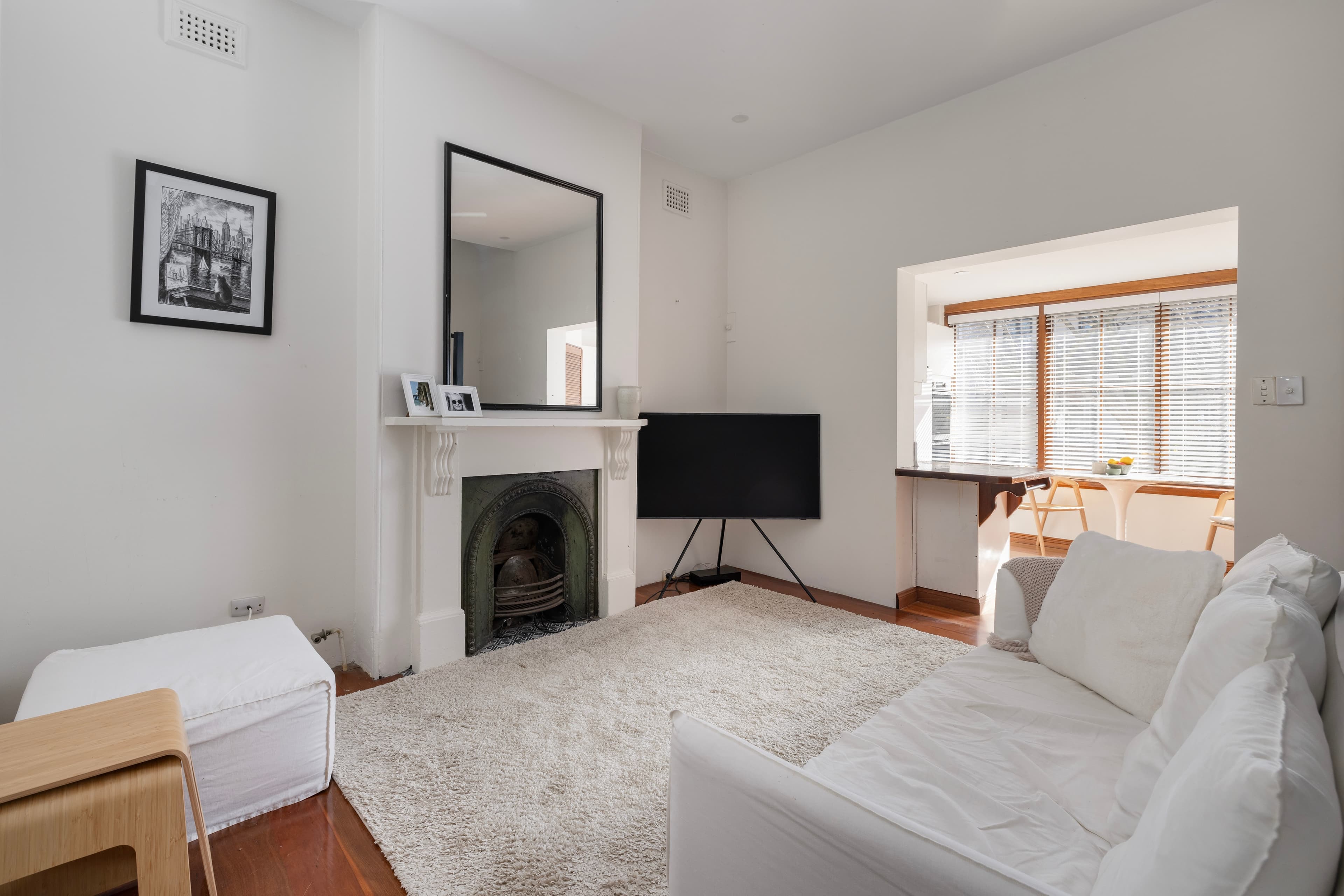 104 Womerah Avenue, Darlinghurst - Thumbnail 3