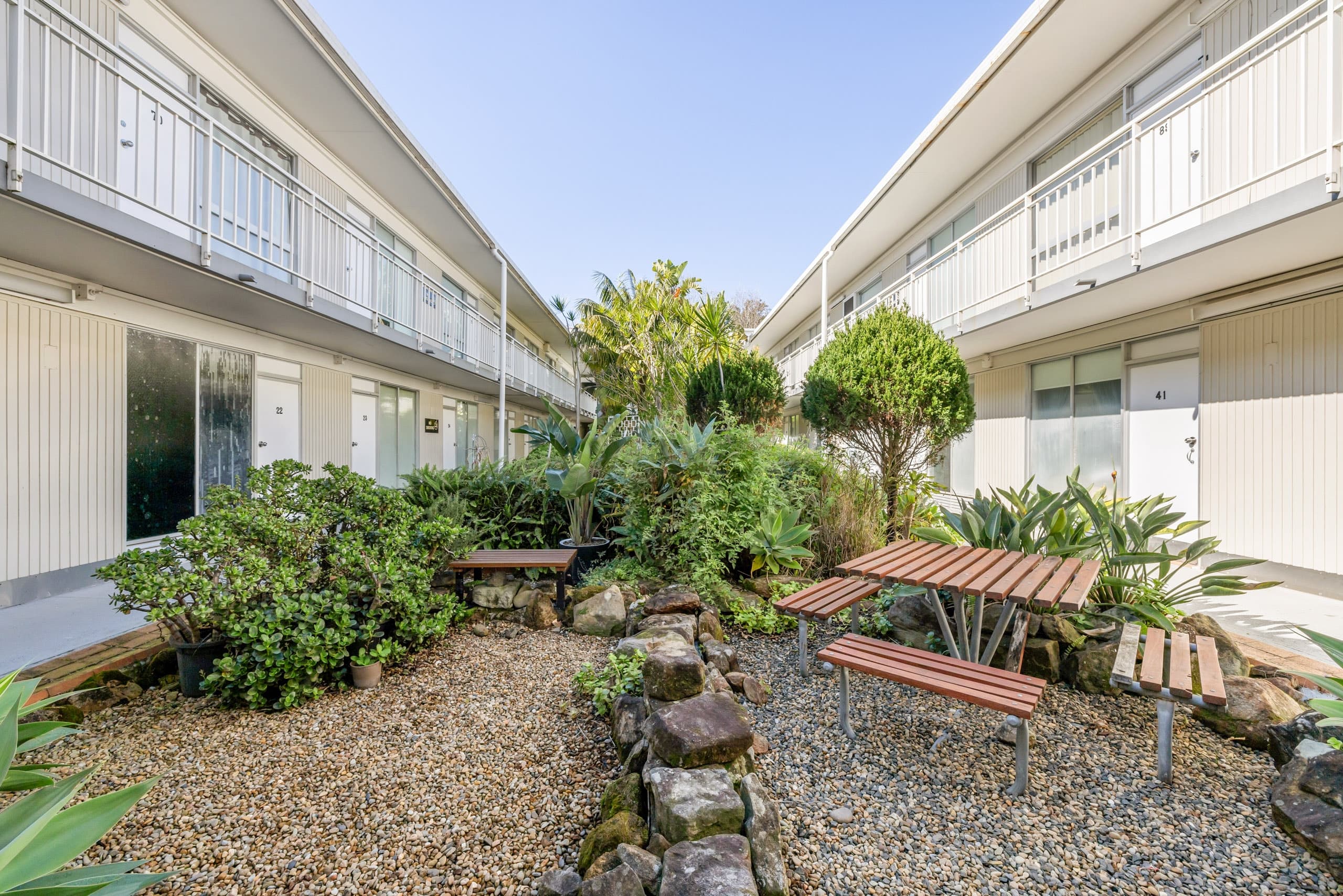105/19 Forbes Street (Enter via Plunkett Street), Woolloomooloo - Thumbnail 8
