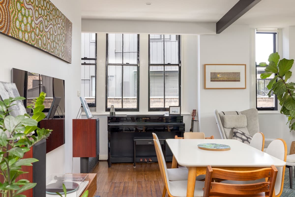 3/3 Esther Street, Surry Hills - Thumbnail 2
