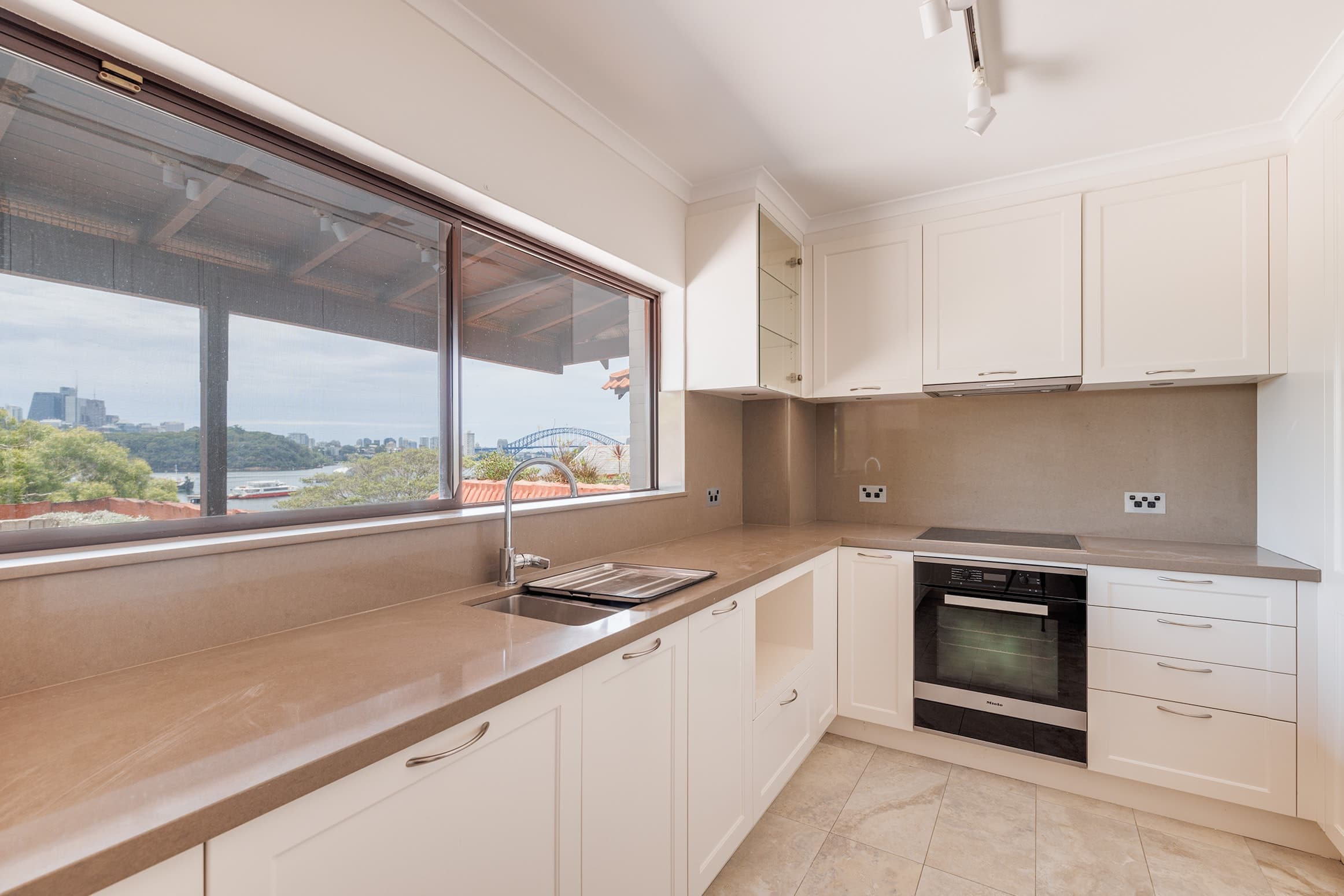 3/45 Wharf Road, Birchgrove - Thumbnail 4