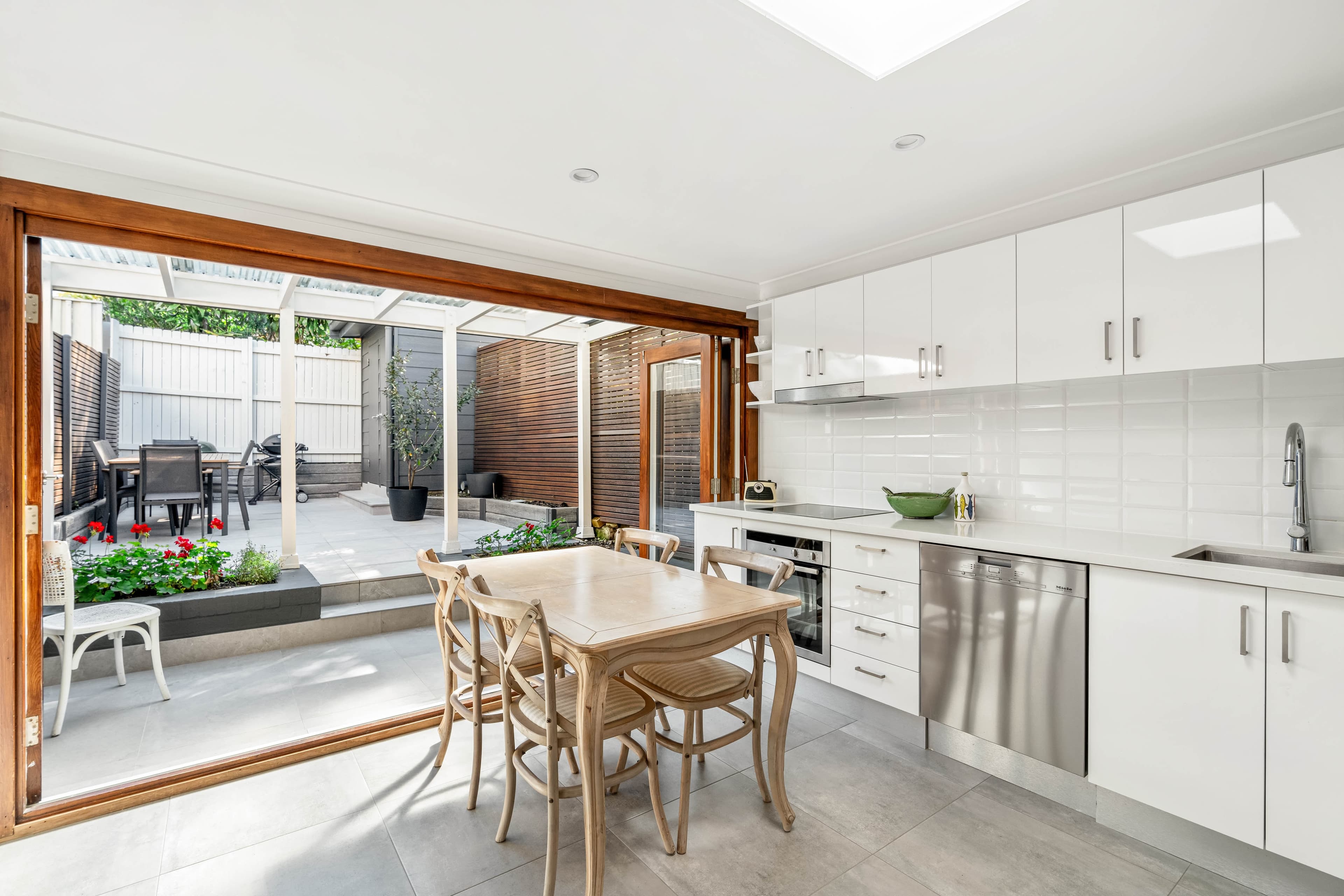 10 Murdoch Street, Rozelle - Image 1