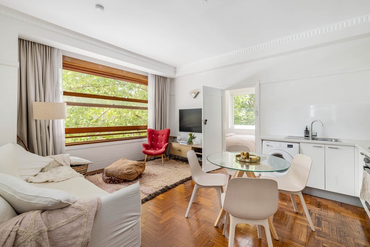 8/20-22 Springfield Avenue, Potts Point - Thumbnail 2