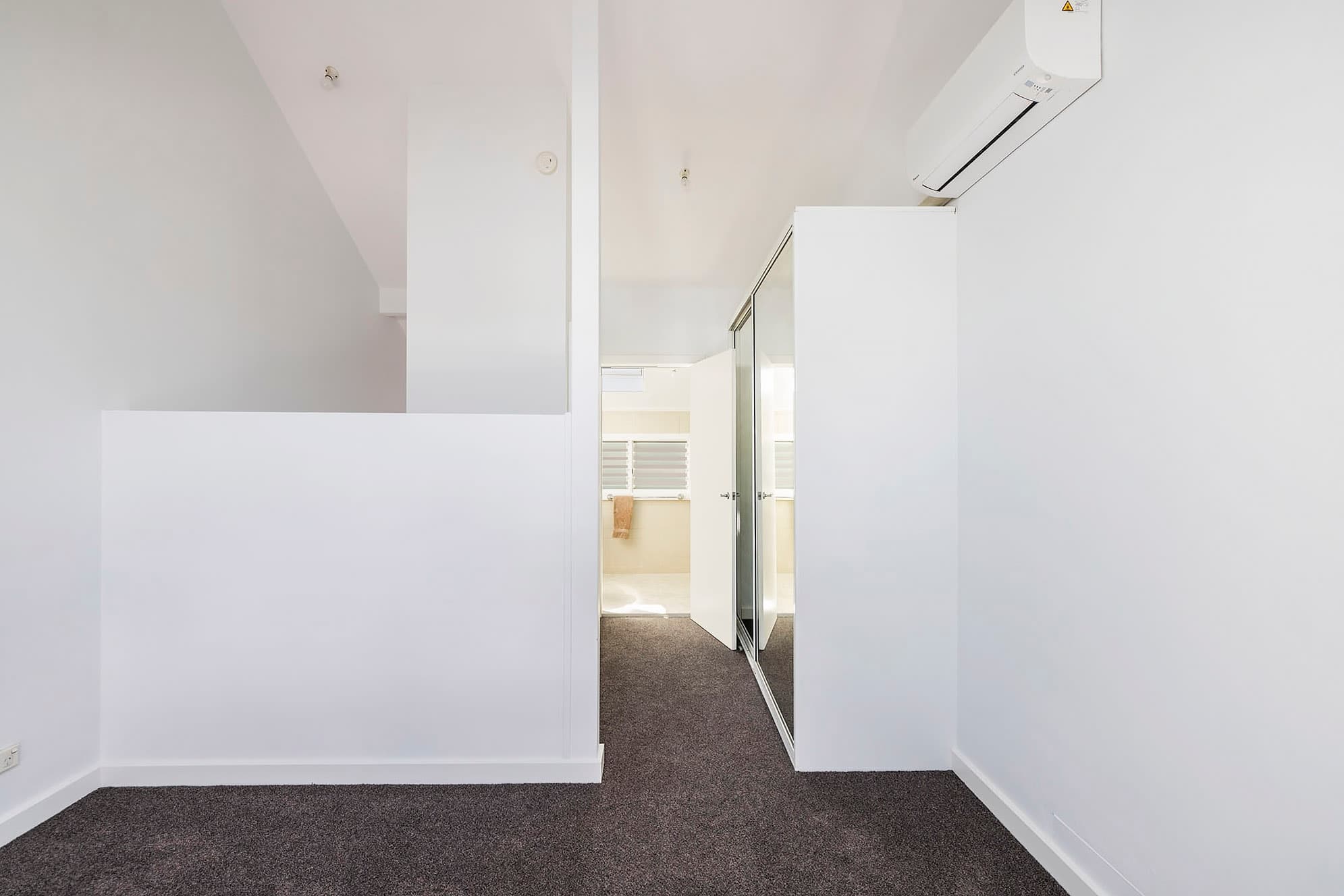 Loft 12 6 Thames Street, Balmain - Thumbnail 6