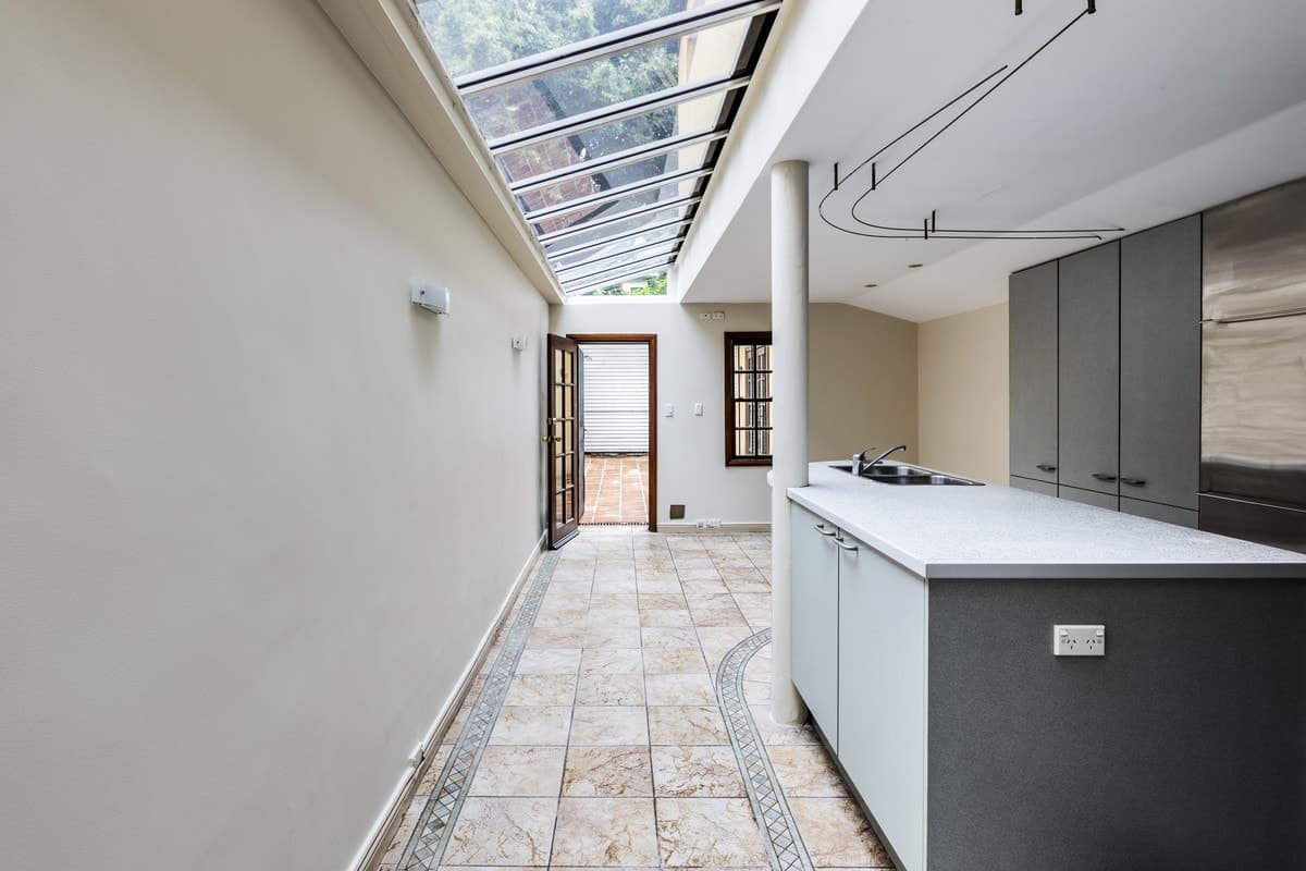 78 Fitzroy Street, Surry Hills - Thumbnail 2