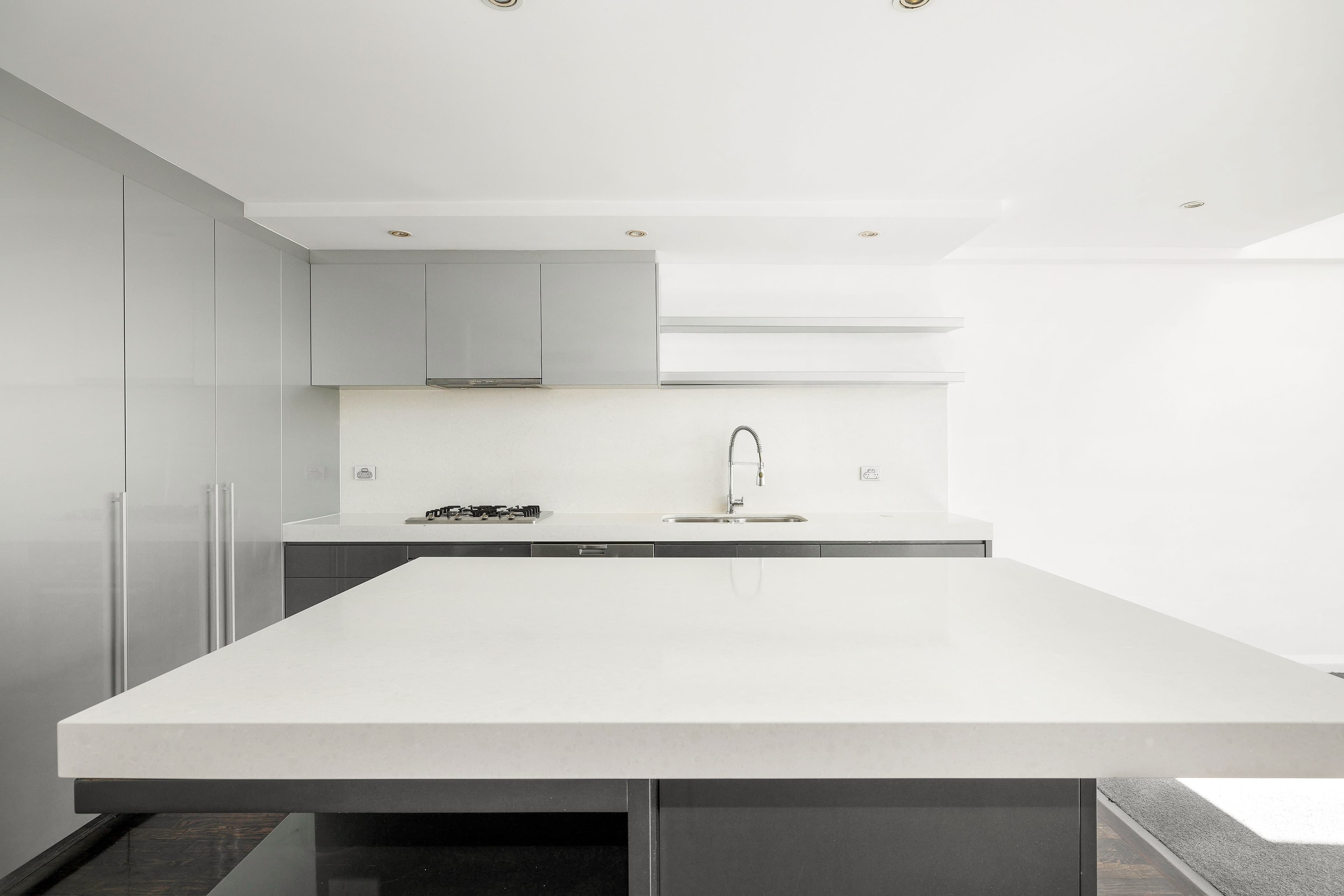 520/6 Cowper Wharf Road, Woolloomooloo - Thumbnail 3