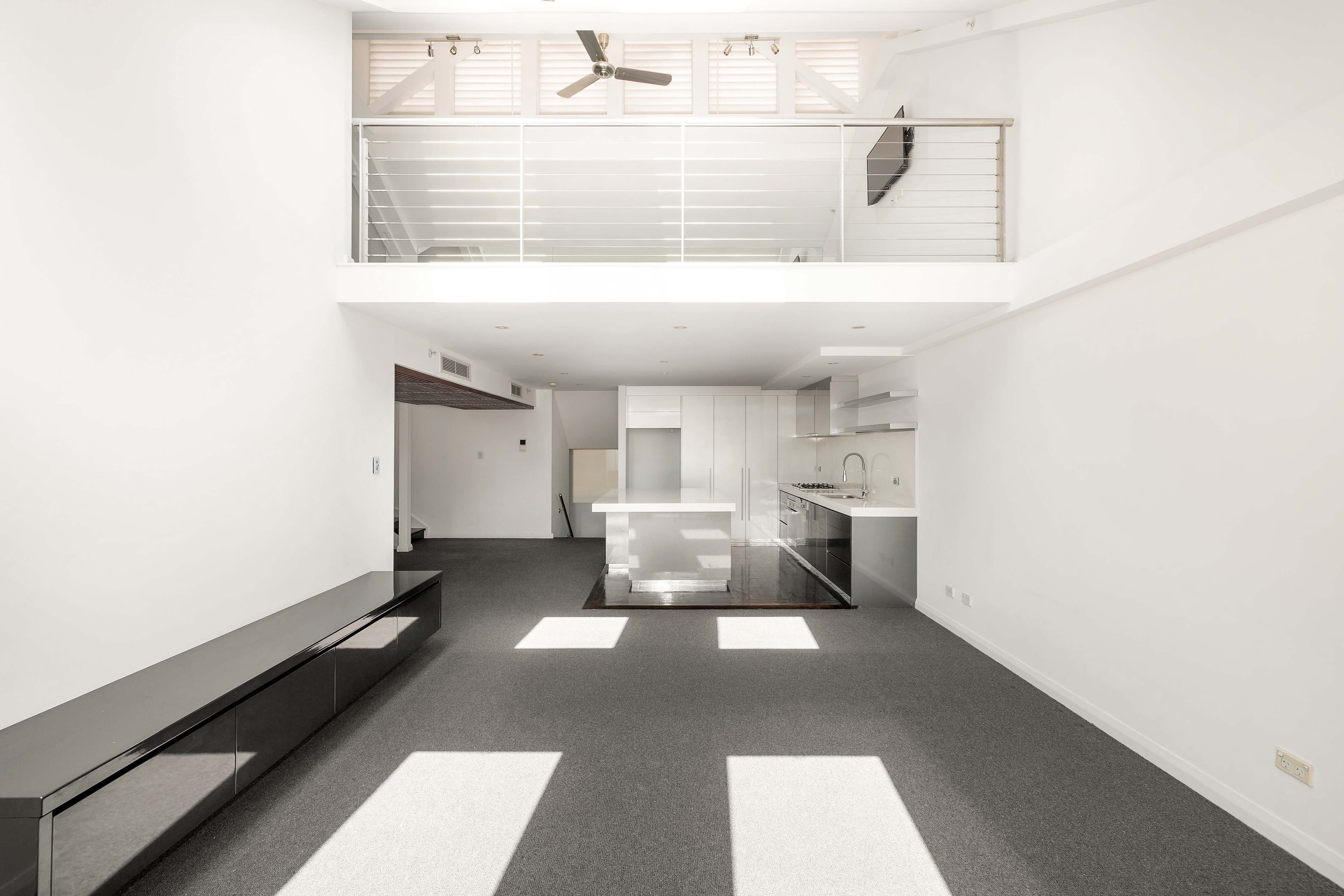 520/6 Cowper Wharf Road, Woolloomooloo - Thumbnail 6