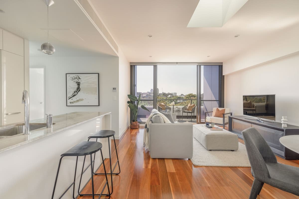 509/850 Bourke Street, Waterloo - Image 1