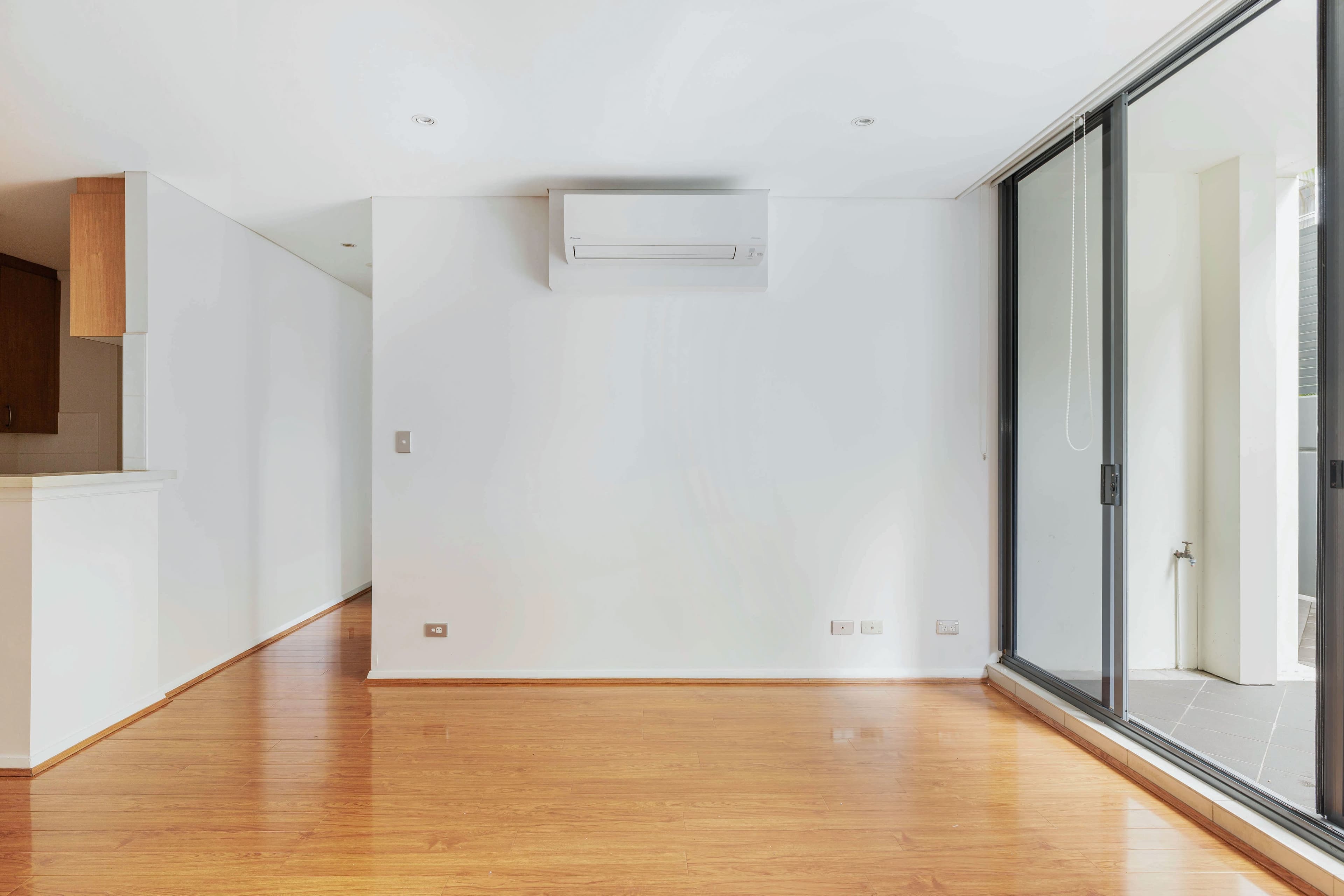 446/7 Crescent Street, Waterloo - Thumbnail 3