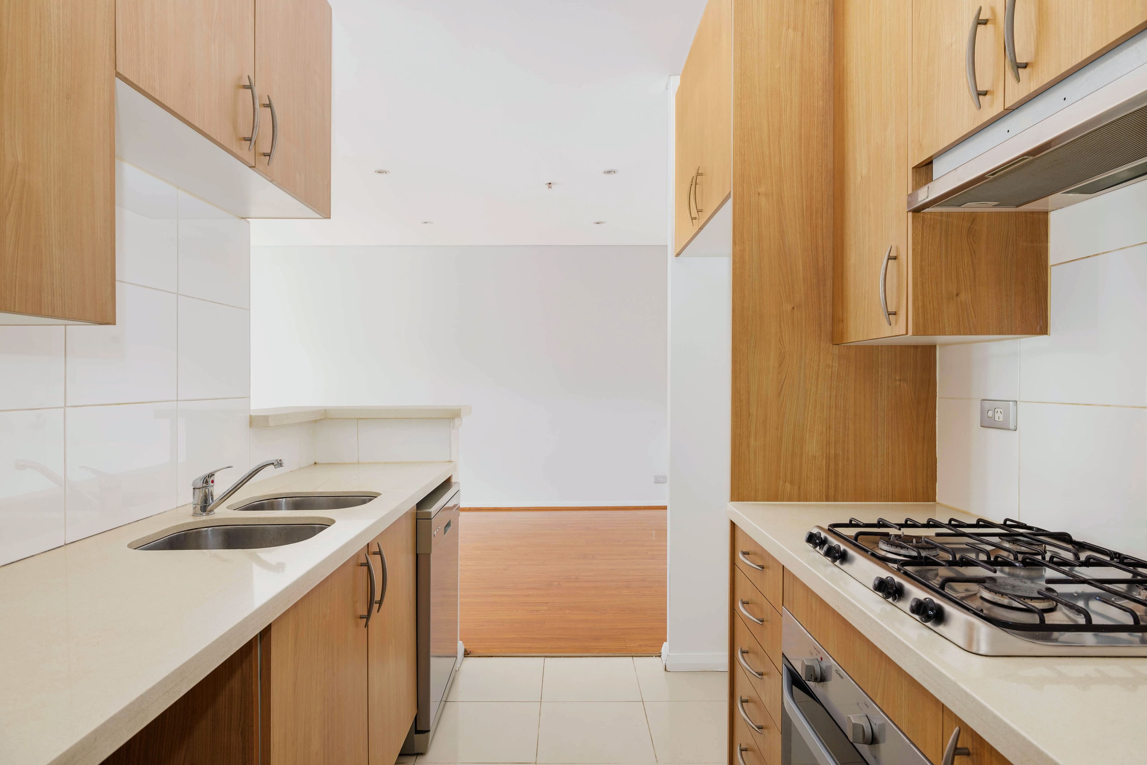 446/7 Crescent Street, Waterloo - Thumbnail 4