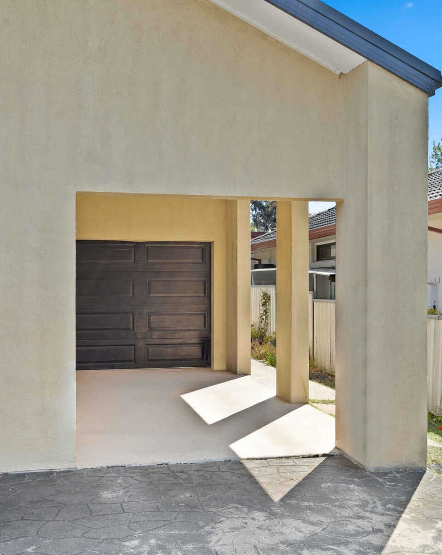 1/111 Melbourne Street Oxley Park, Park - Thumbnail 2